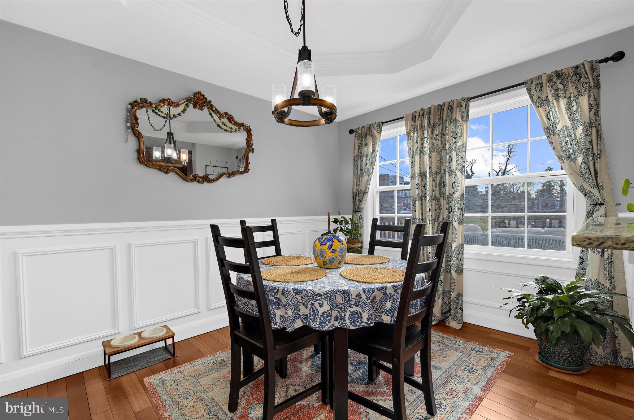 MEDFIELD - Residential