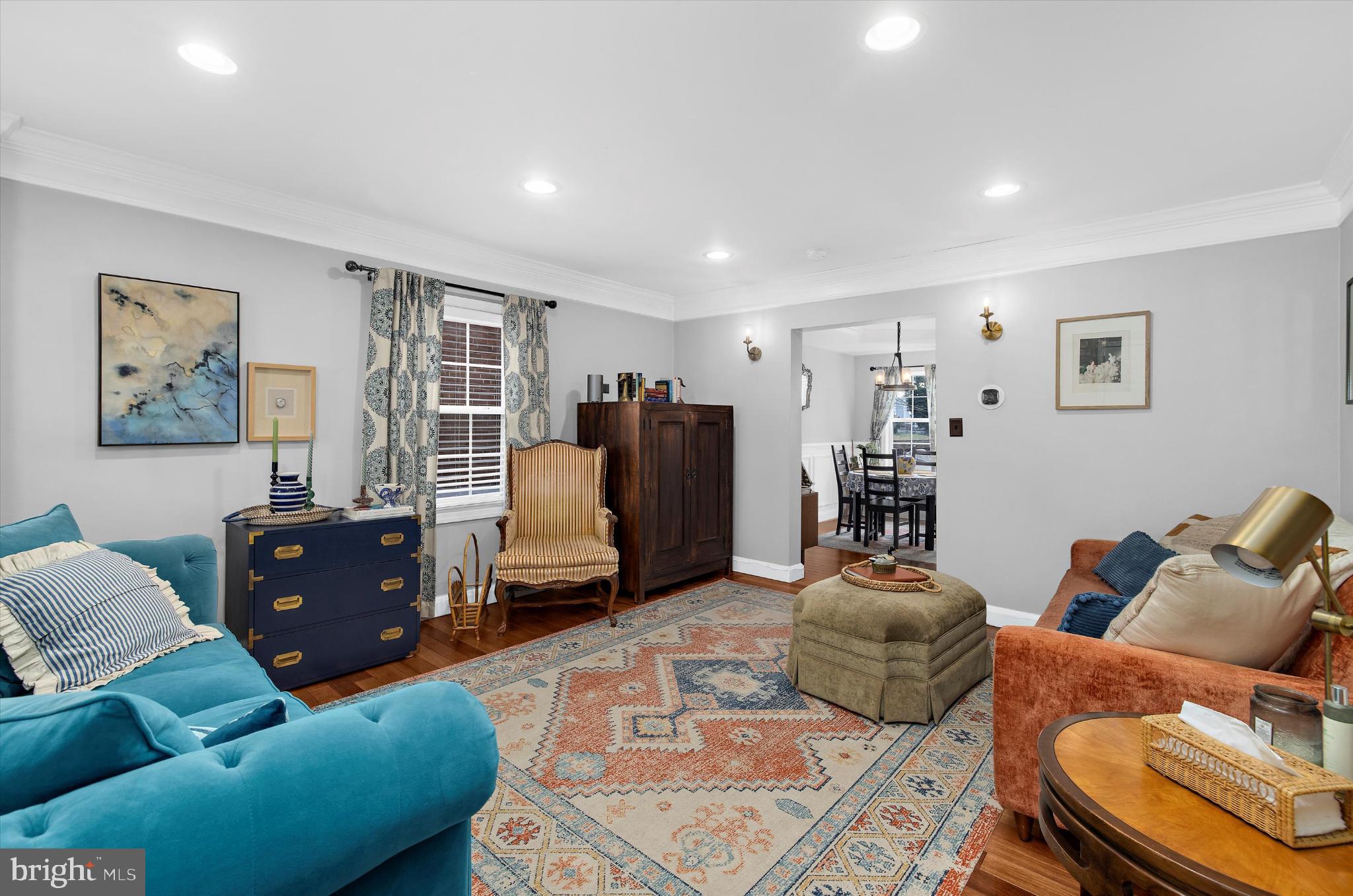 MEDFIELD - Residential