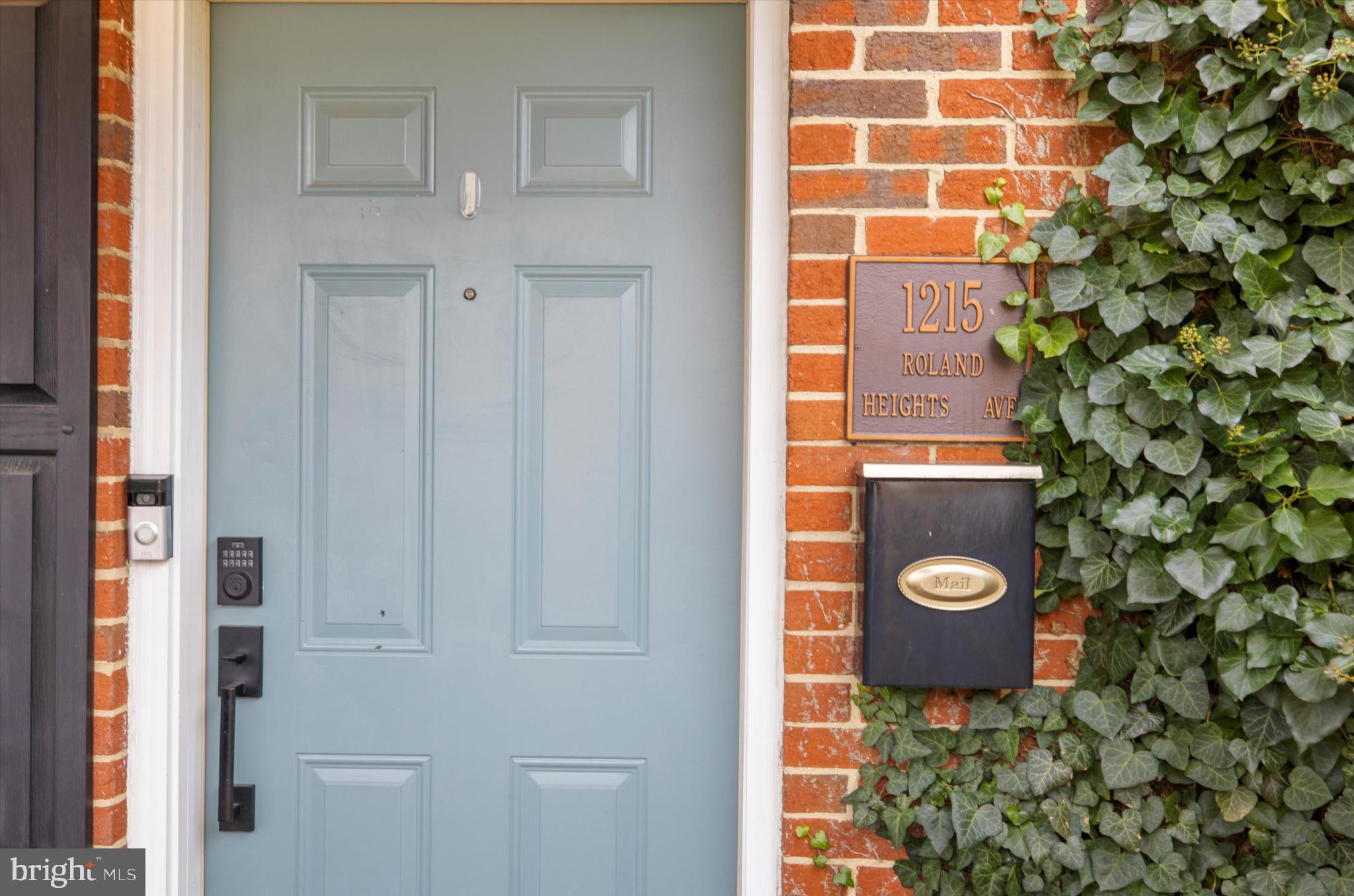 MEDFIELD - Residential