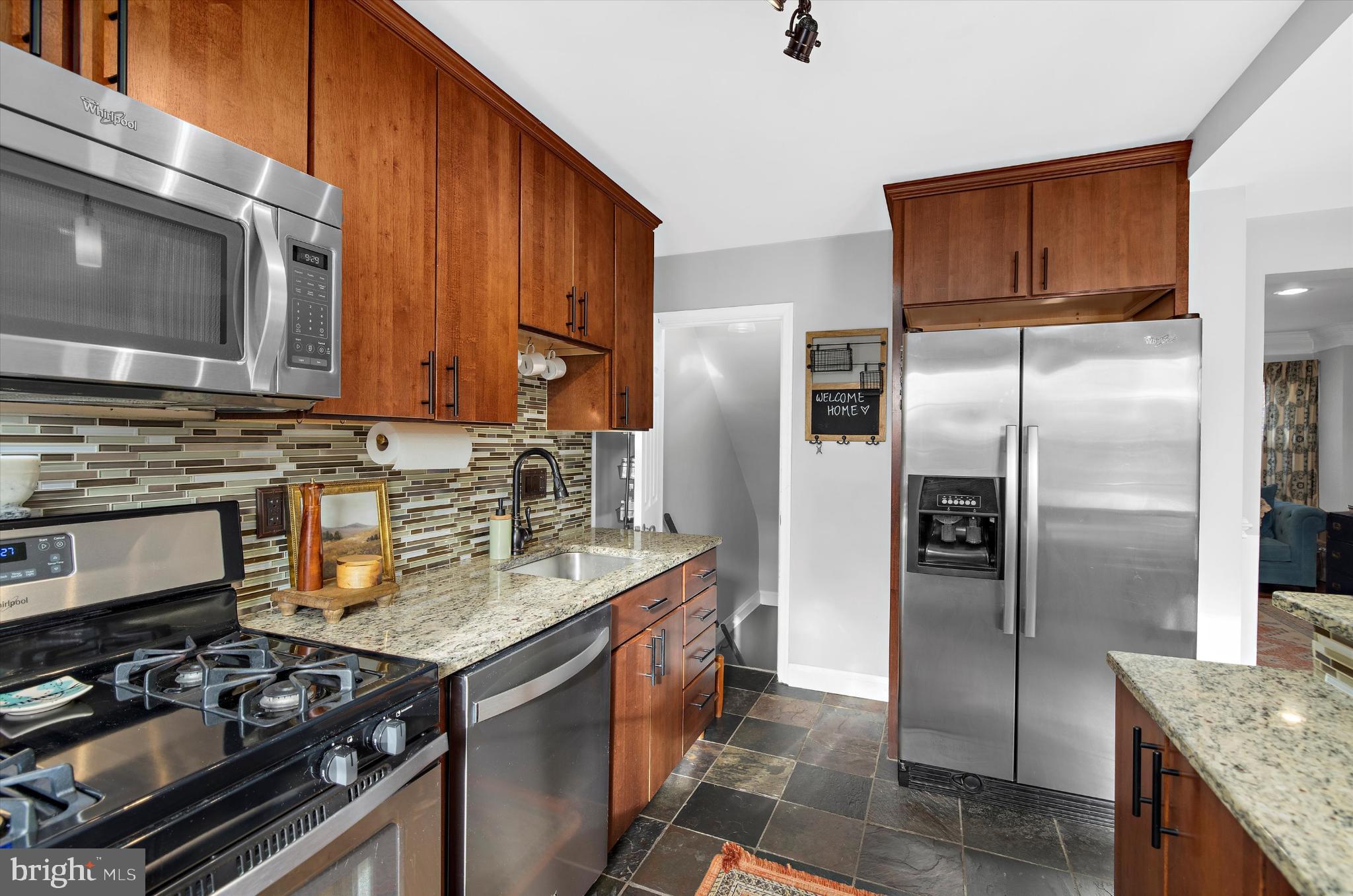 MEDFIELD - Residential