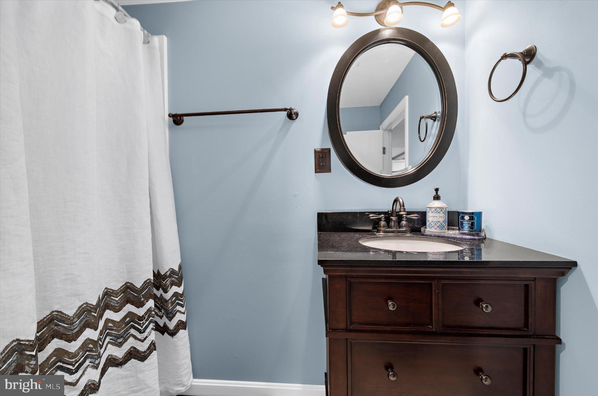 MEDFIELD - Residential