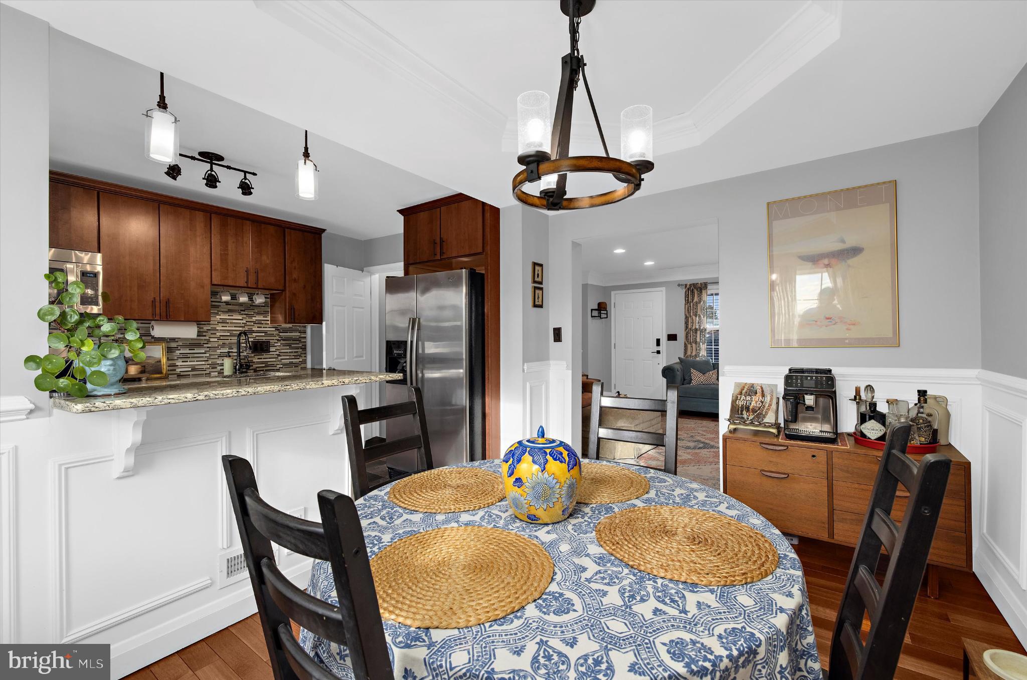 MEDFIELD - Residential