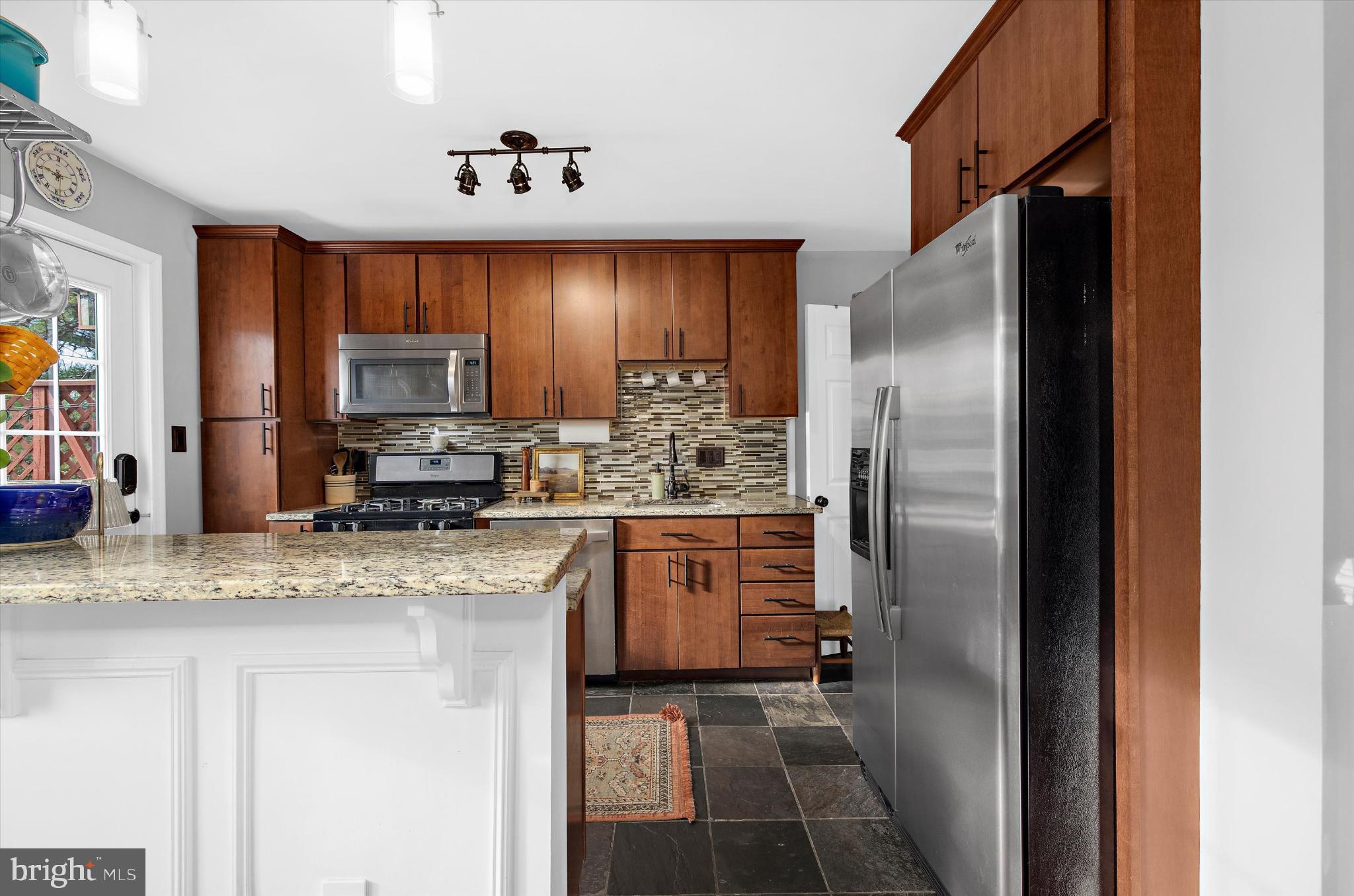 MEDFIELD - Residential