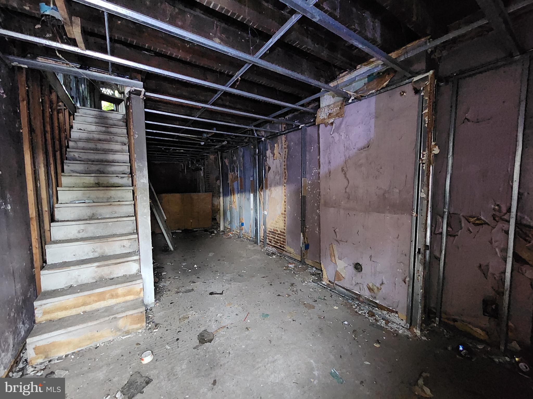 EAST BALTIMORE MIDWAY - Residential