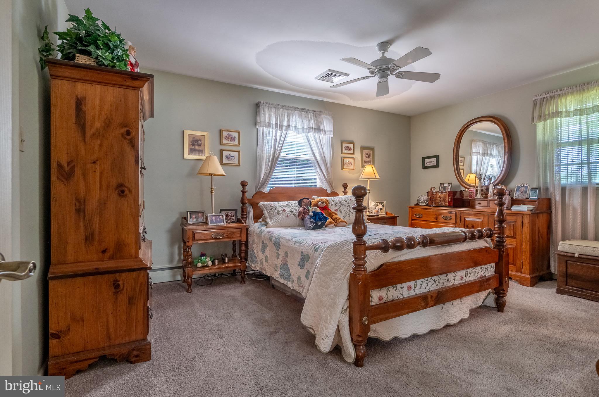 HUNTVIEW AT HORSES - Residential