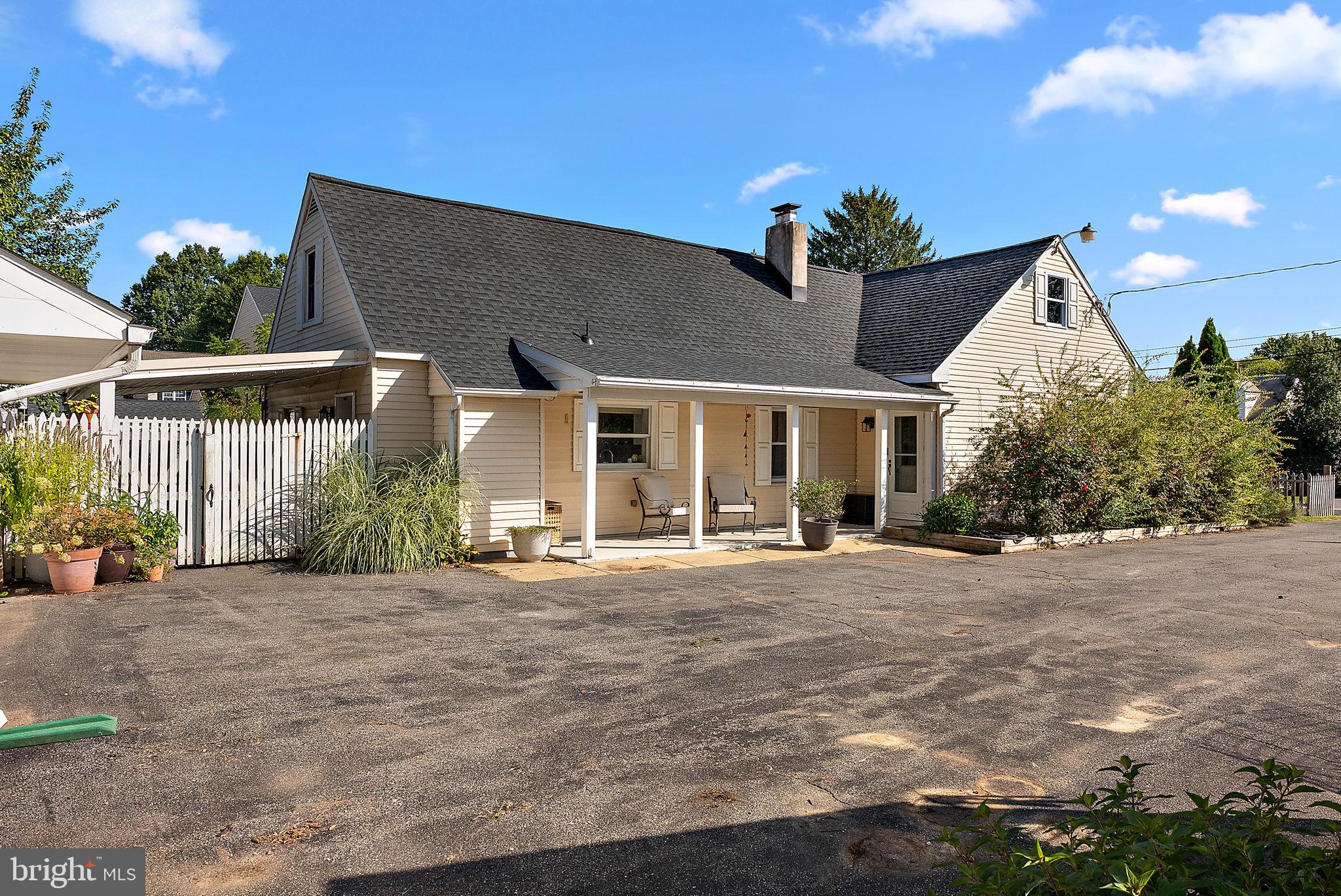 17 MAPLE AVENUE