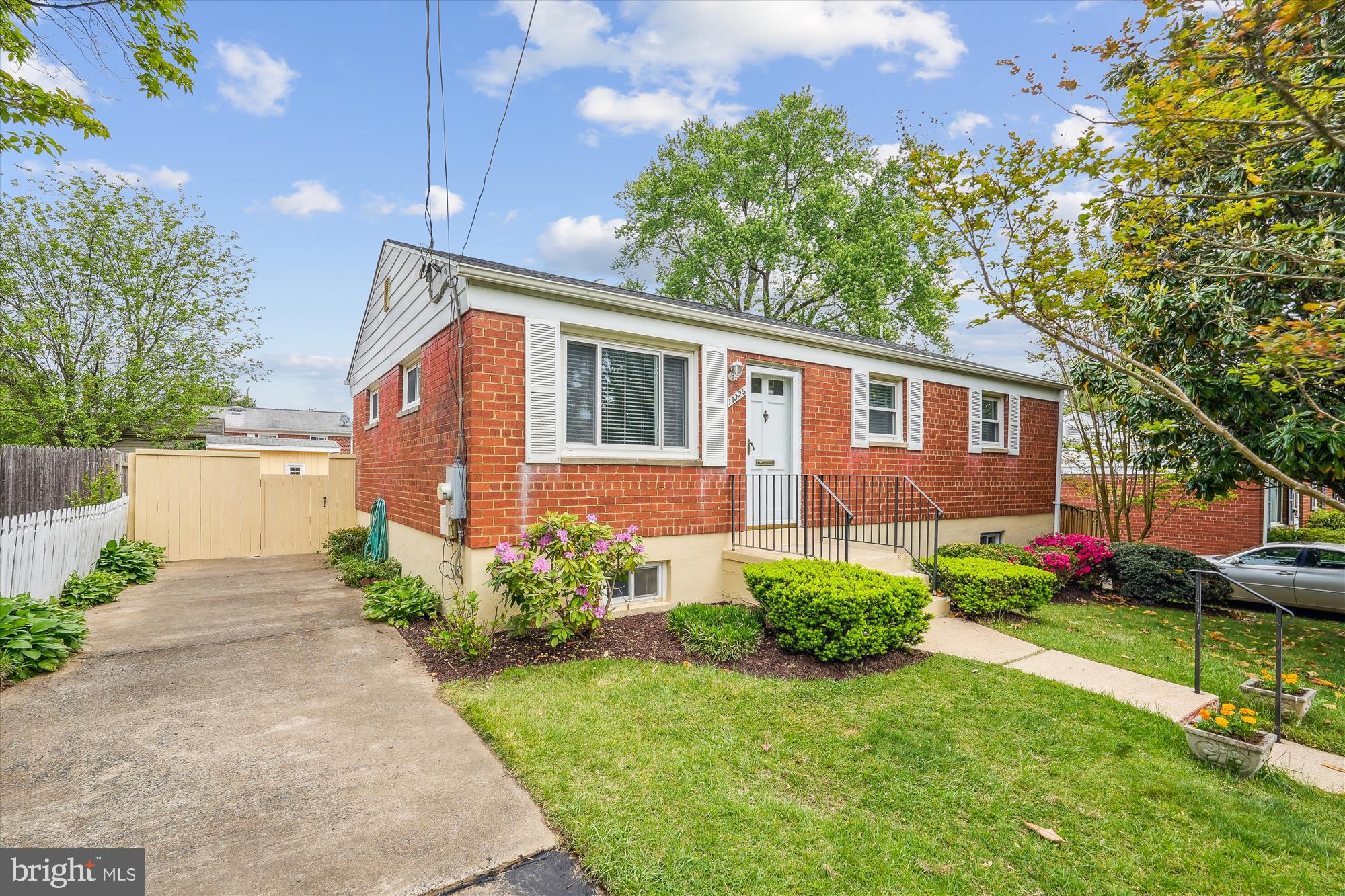 RANDOLPH HILLS - Residential Lease