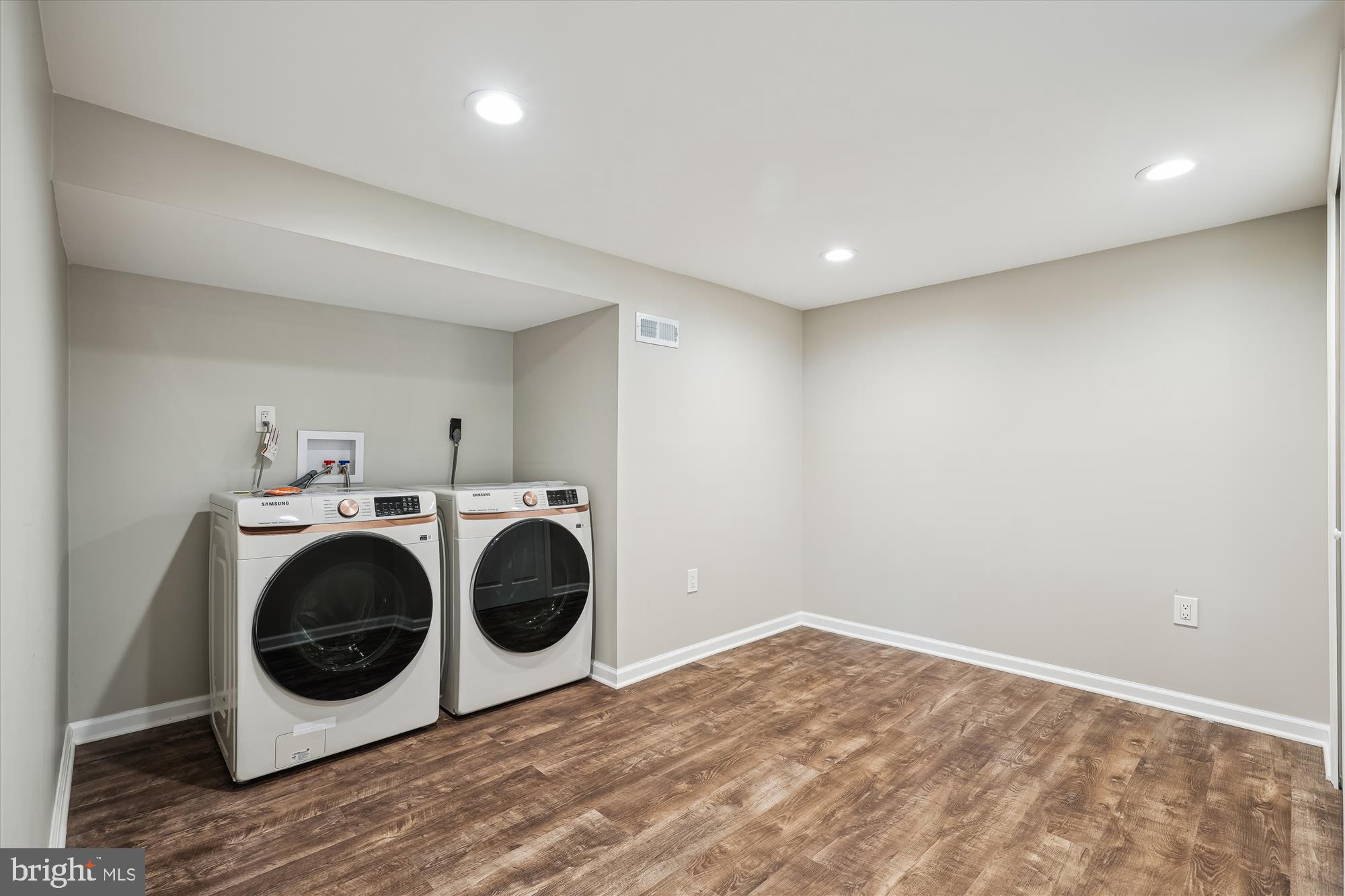 RANDOLPH HILLS - Residential Lease