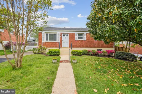 11325 Schuylkill Road, Rockville, MD MLS: MDMC2178030