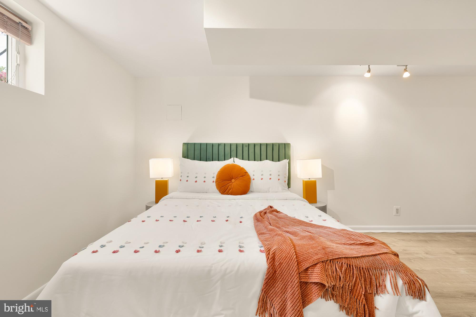 TAKOMA PARK - Residential