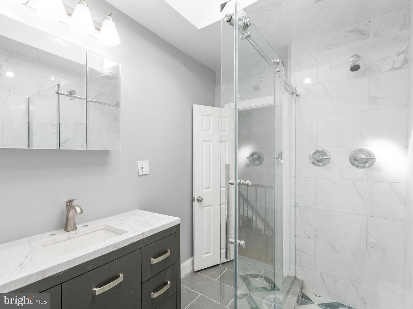 GRAYS FERRY - Residential