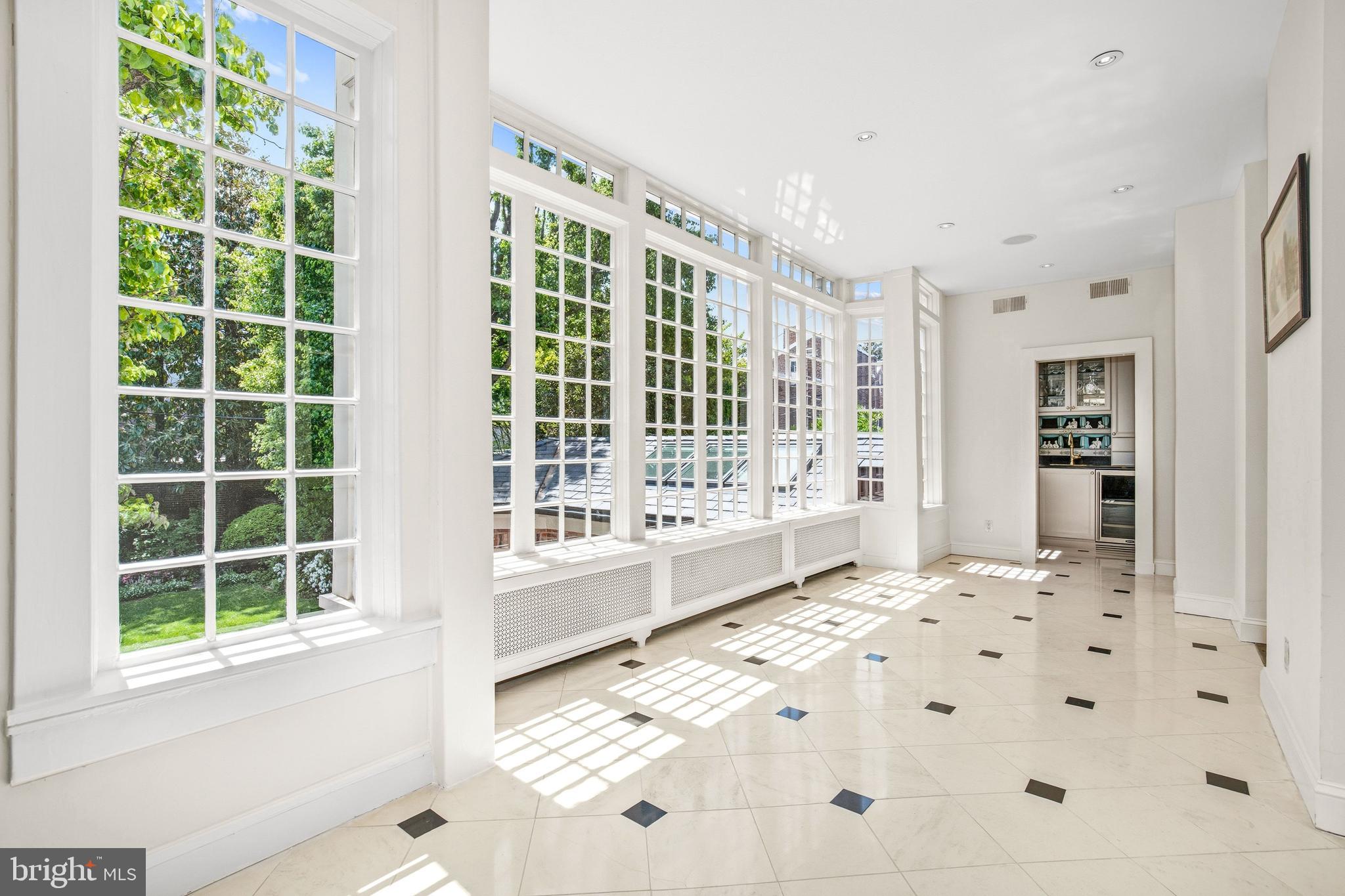 GEORGETOWN - Residential