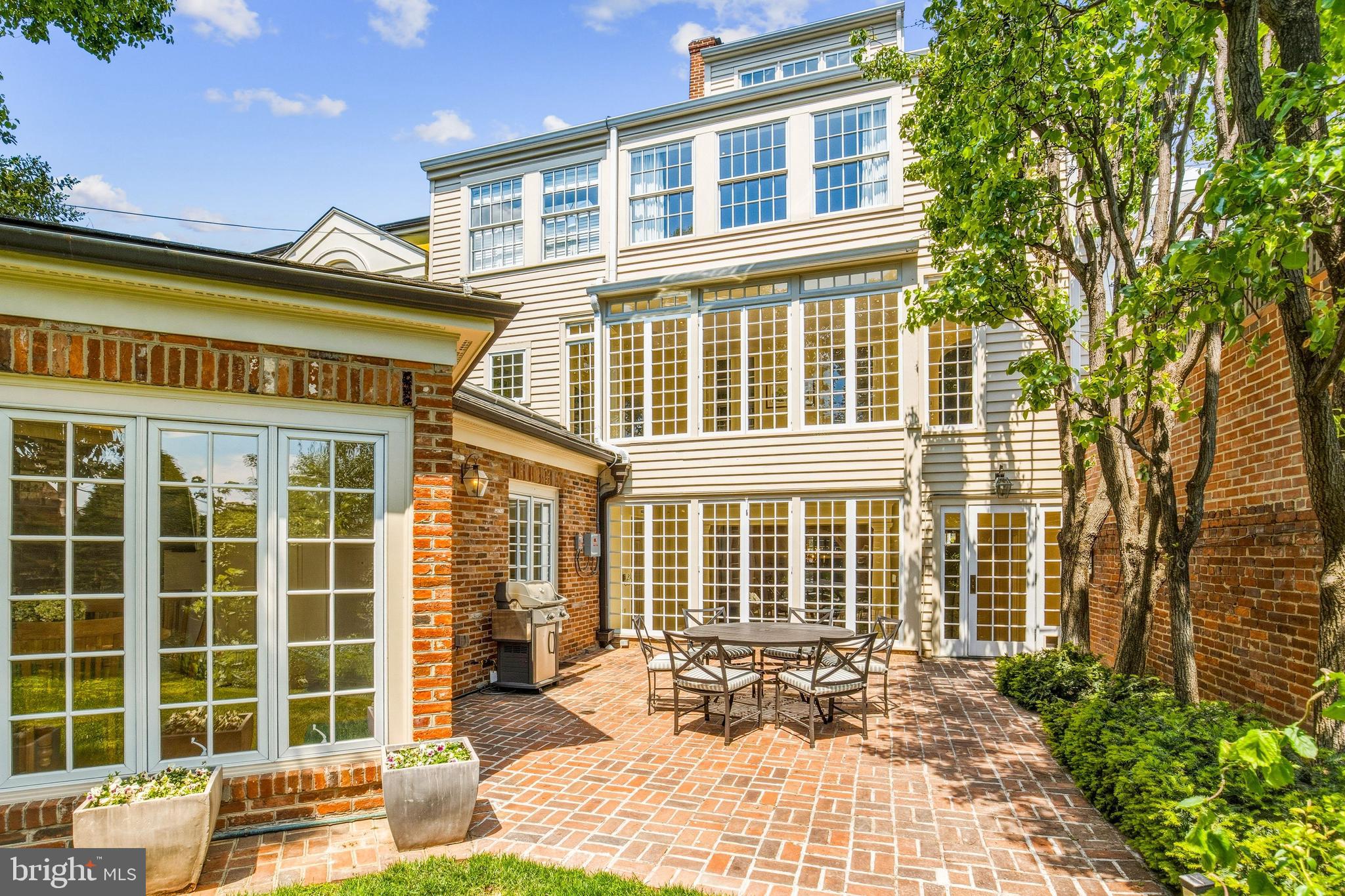 GEORGETOWN - Residential