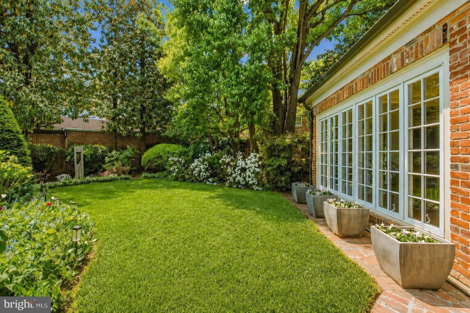 GEORGETOWN - Residential