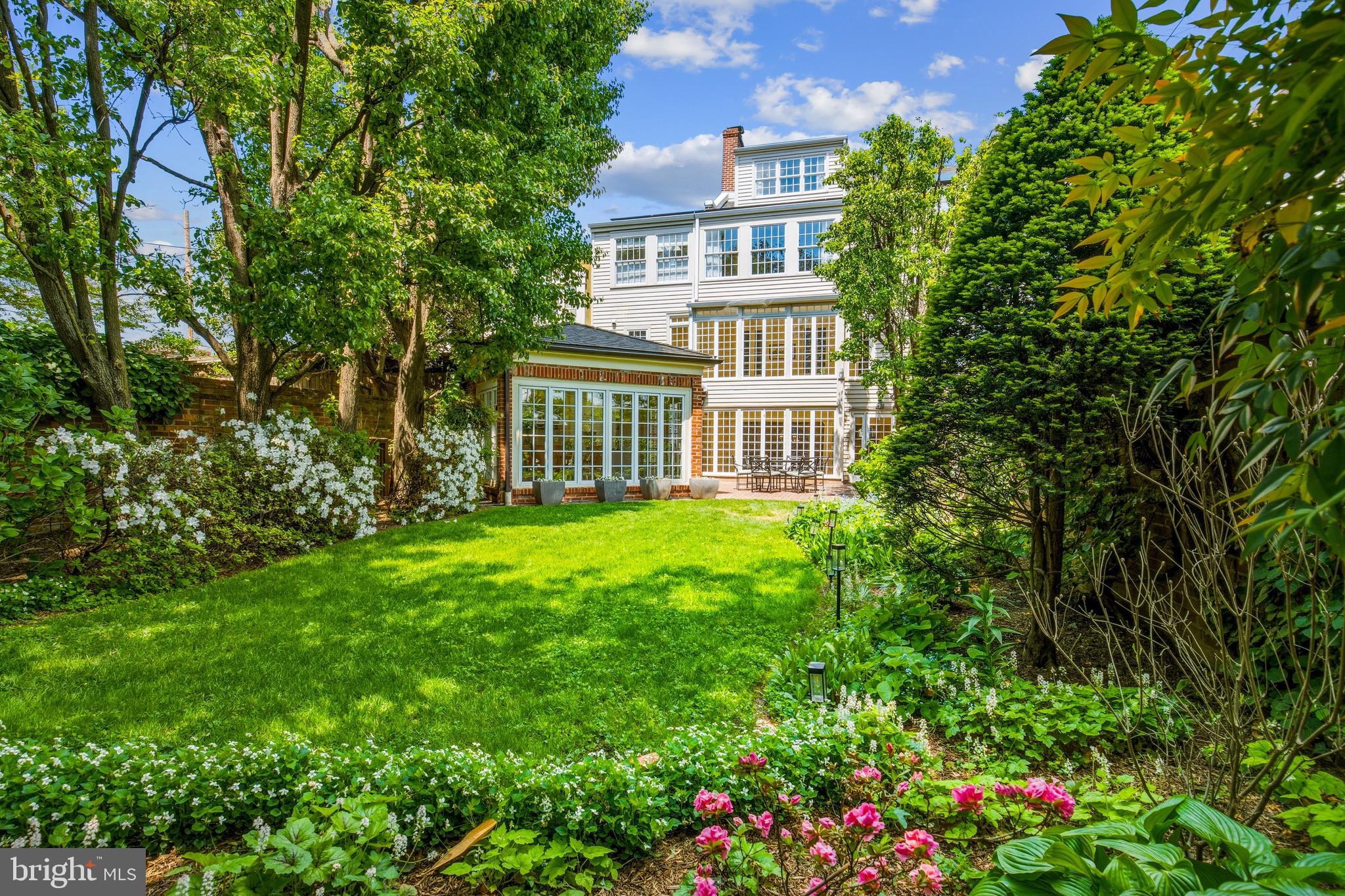 GEORGETOWN - Residential