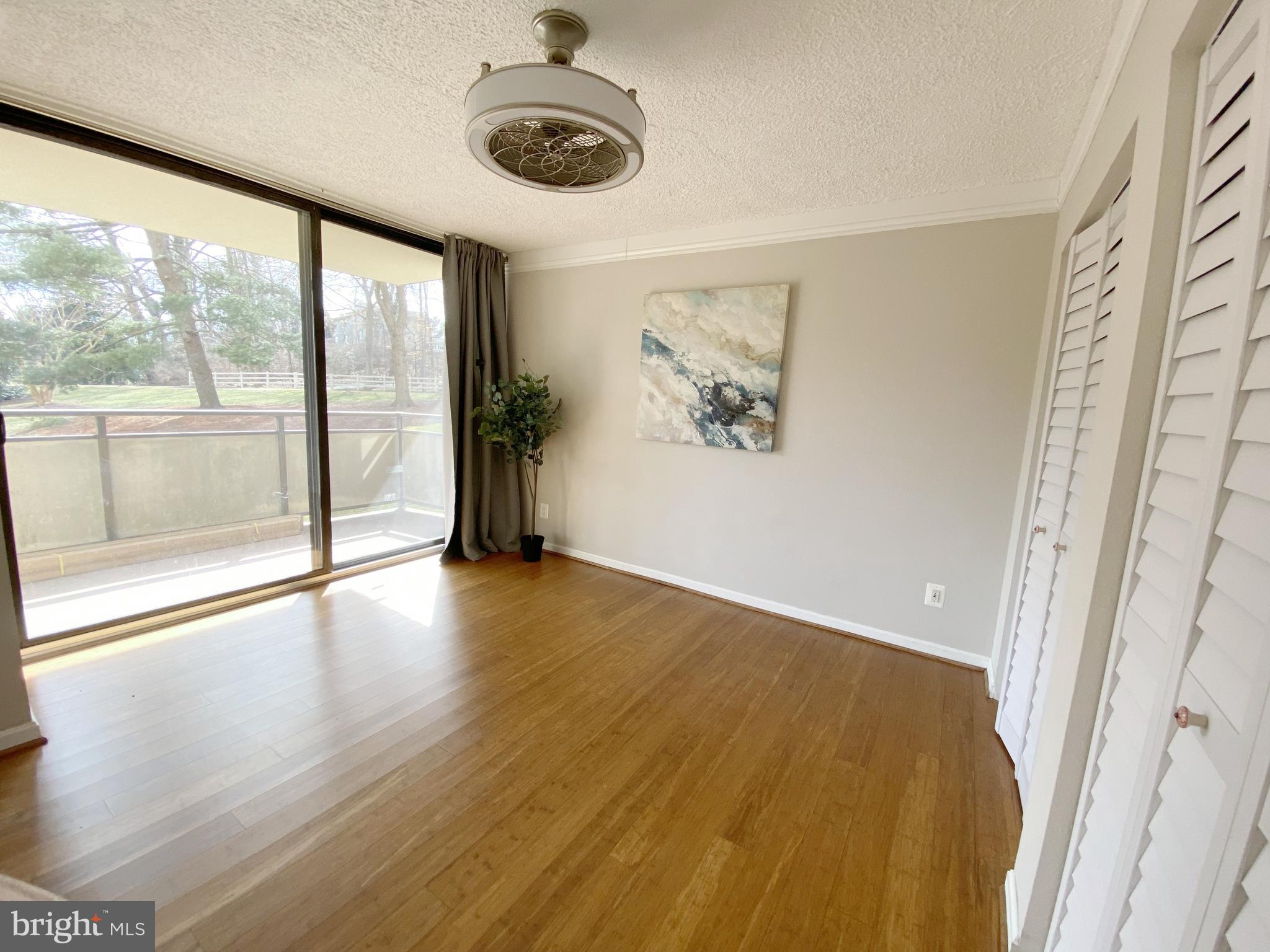 PROMENADE TOWERS - Residential