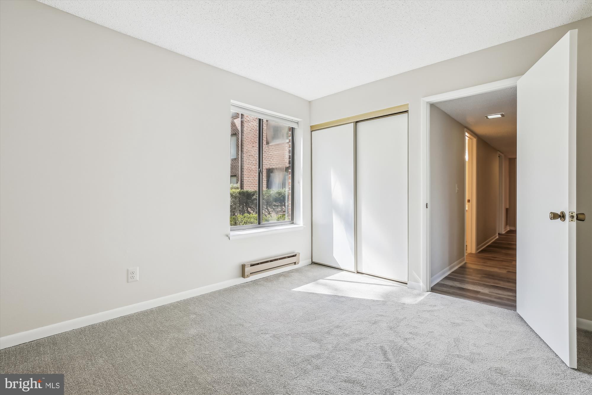 LEISURE WORLD - Residential