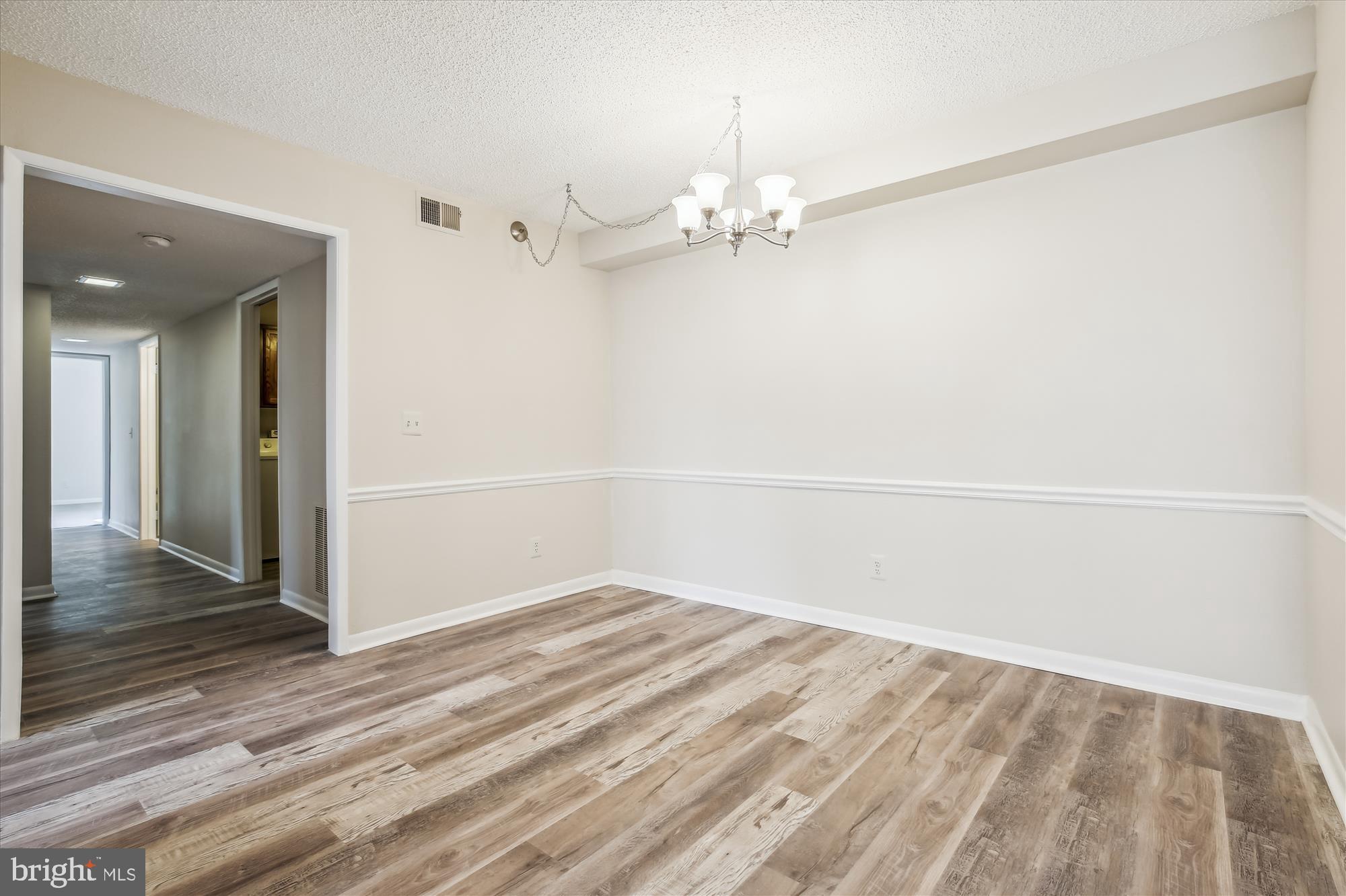 LEISURE WORLD - Residential