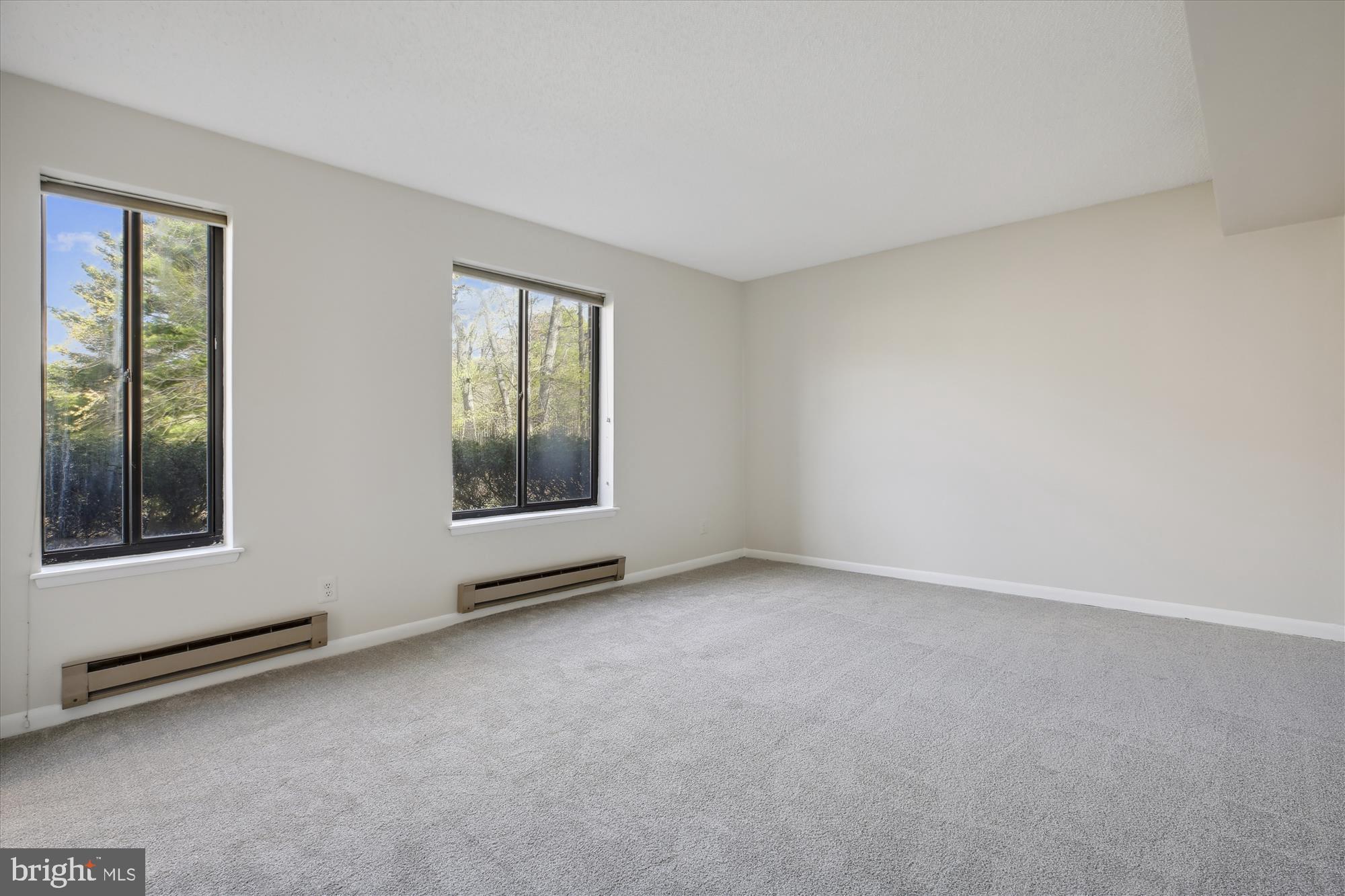 LEISURE WORLD - Residential