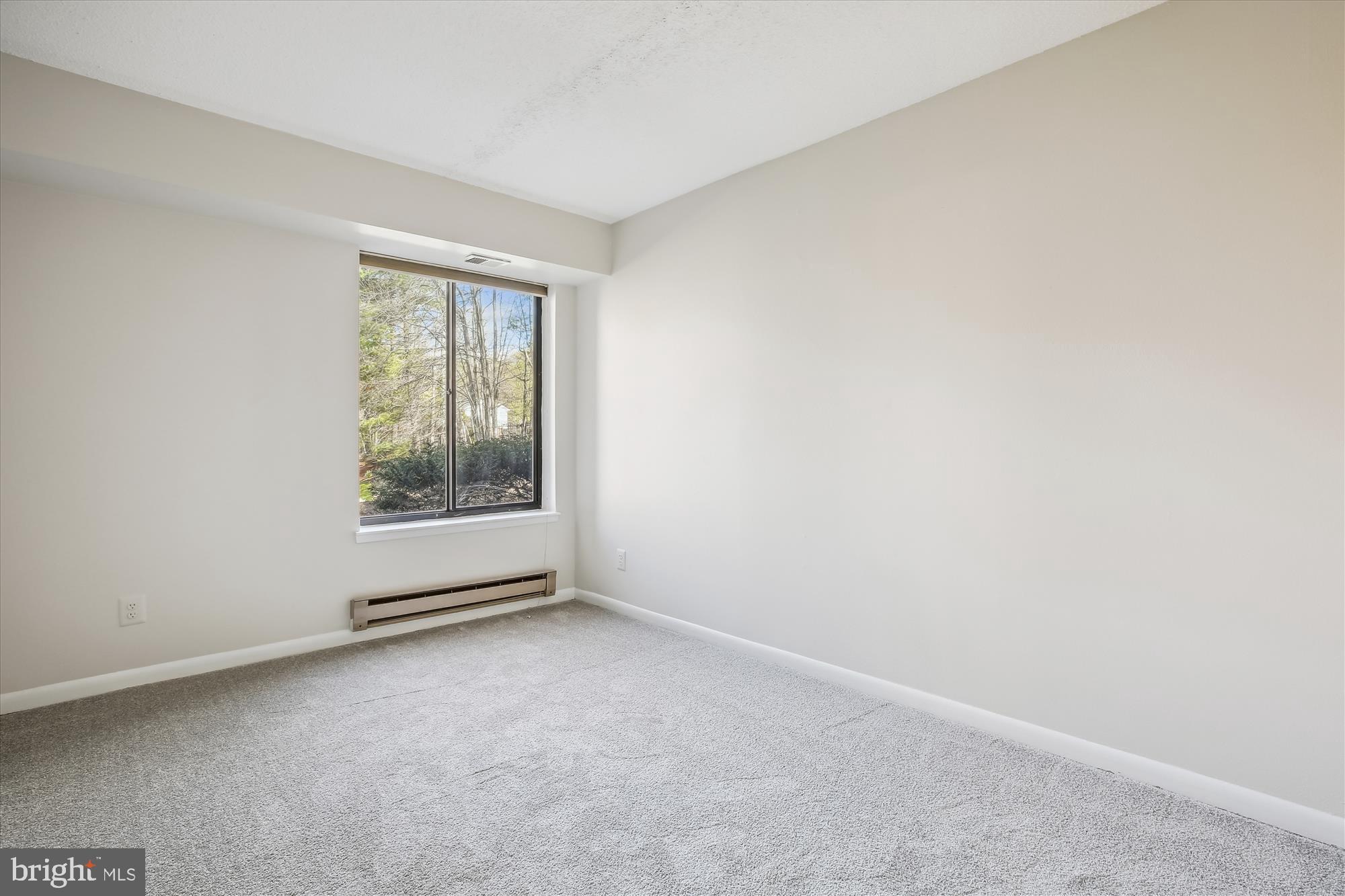 LEISURE WORLD - Residential