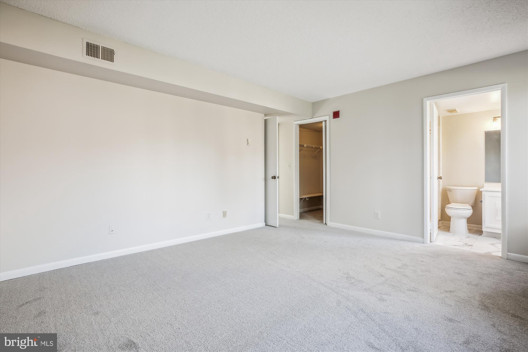 LEISURE WORLD - Residential