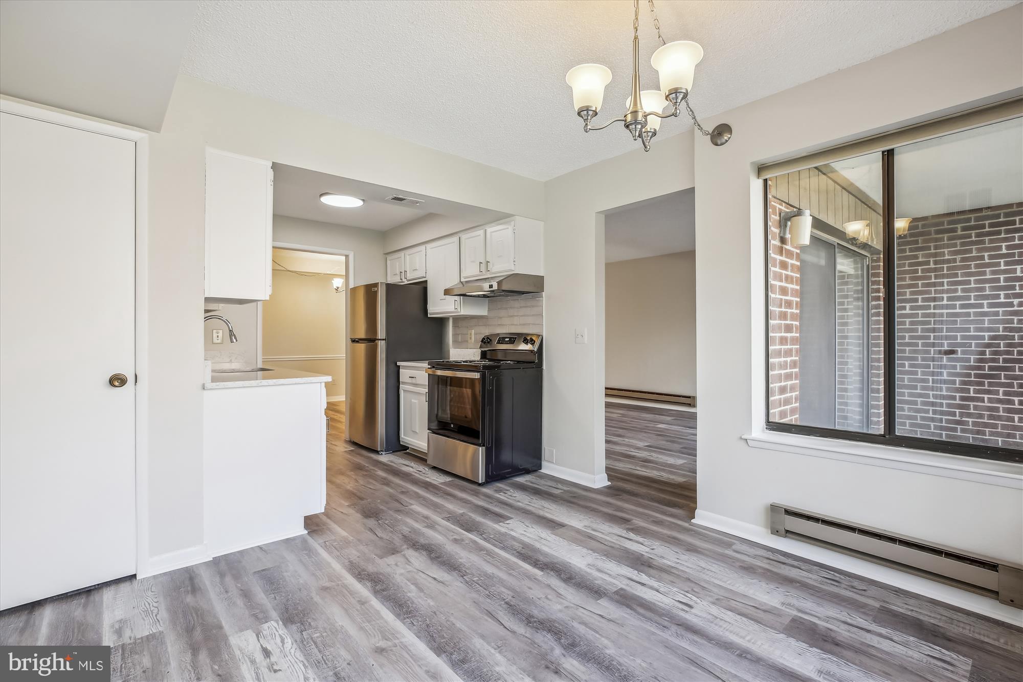 LEISURE WORLD - Residential