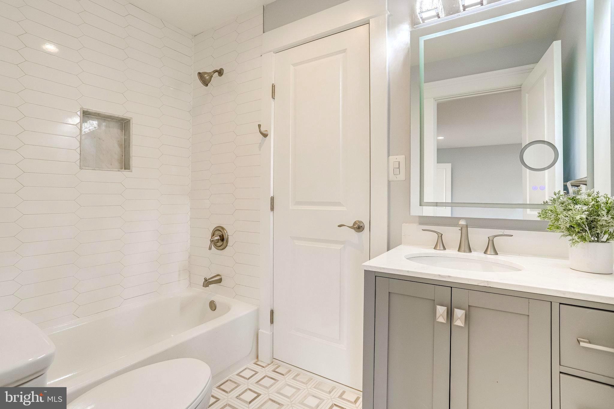 ORCHARD CREST - Residential