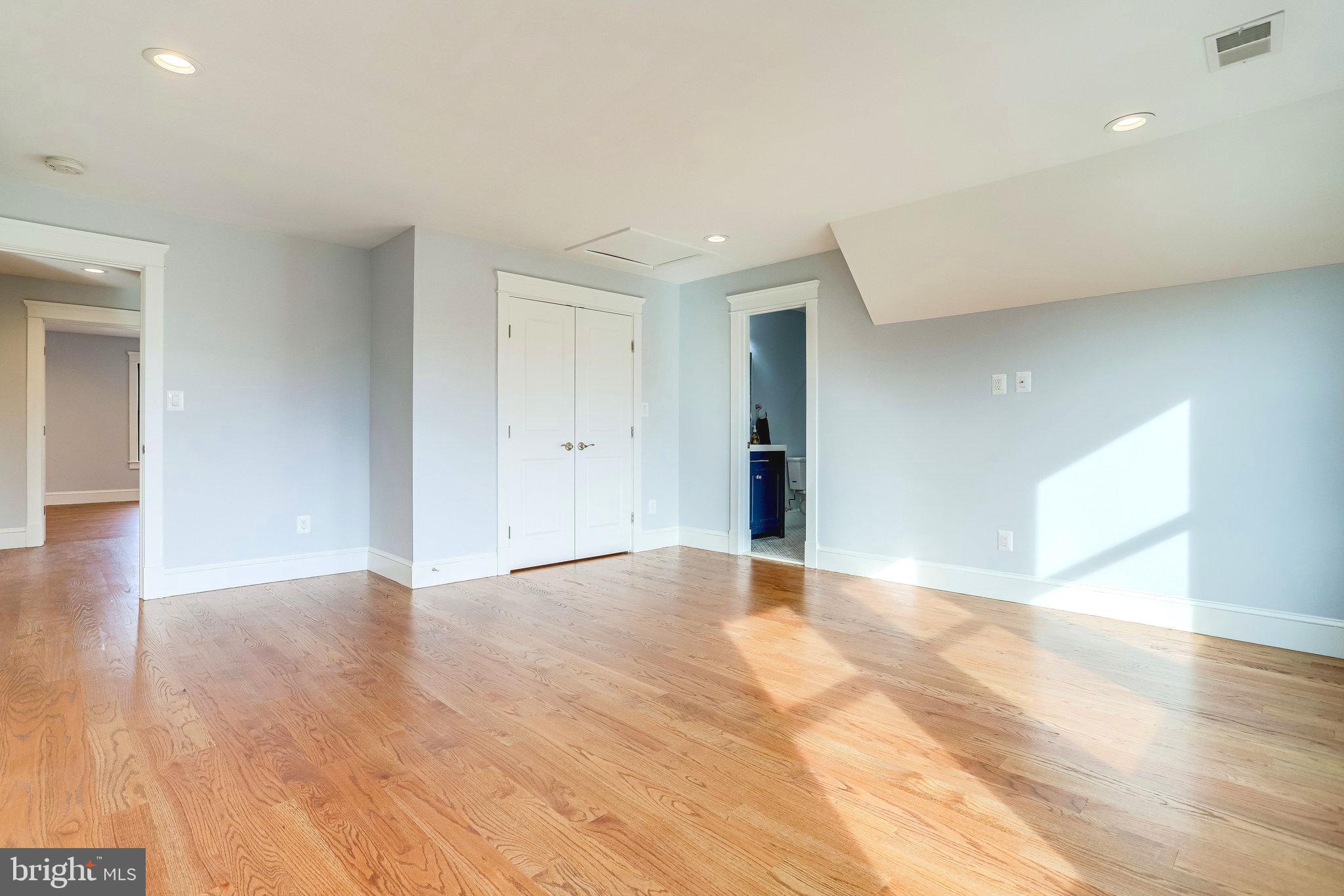 ORCHARD CREST - Residential