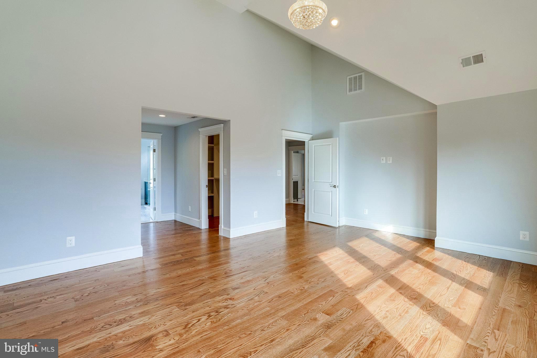 ORCHARD CREST - Residential