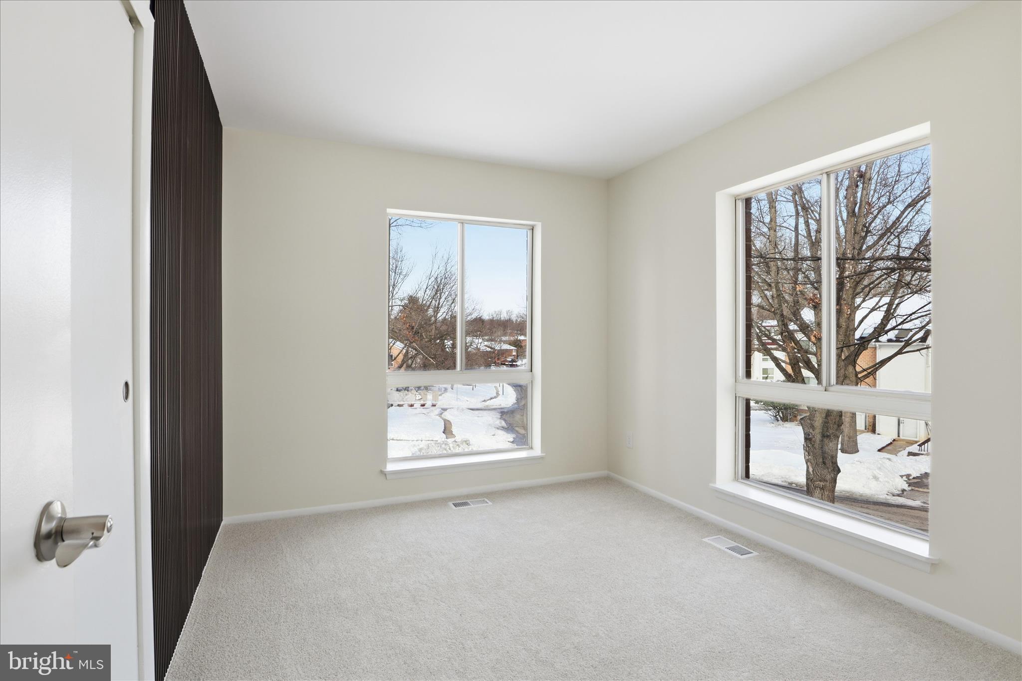 VILLAGE OF OWEN BROWN - Residential