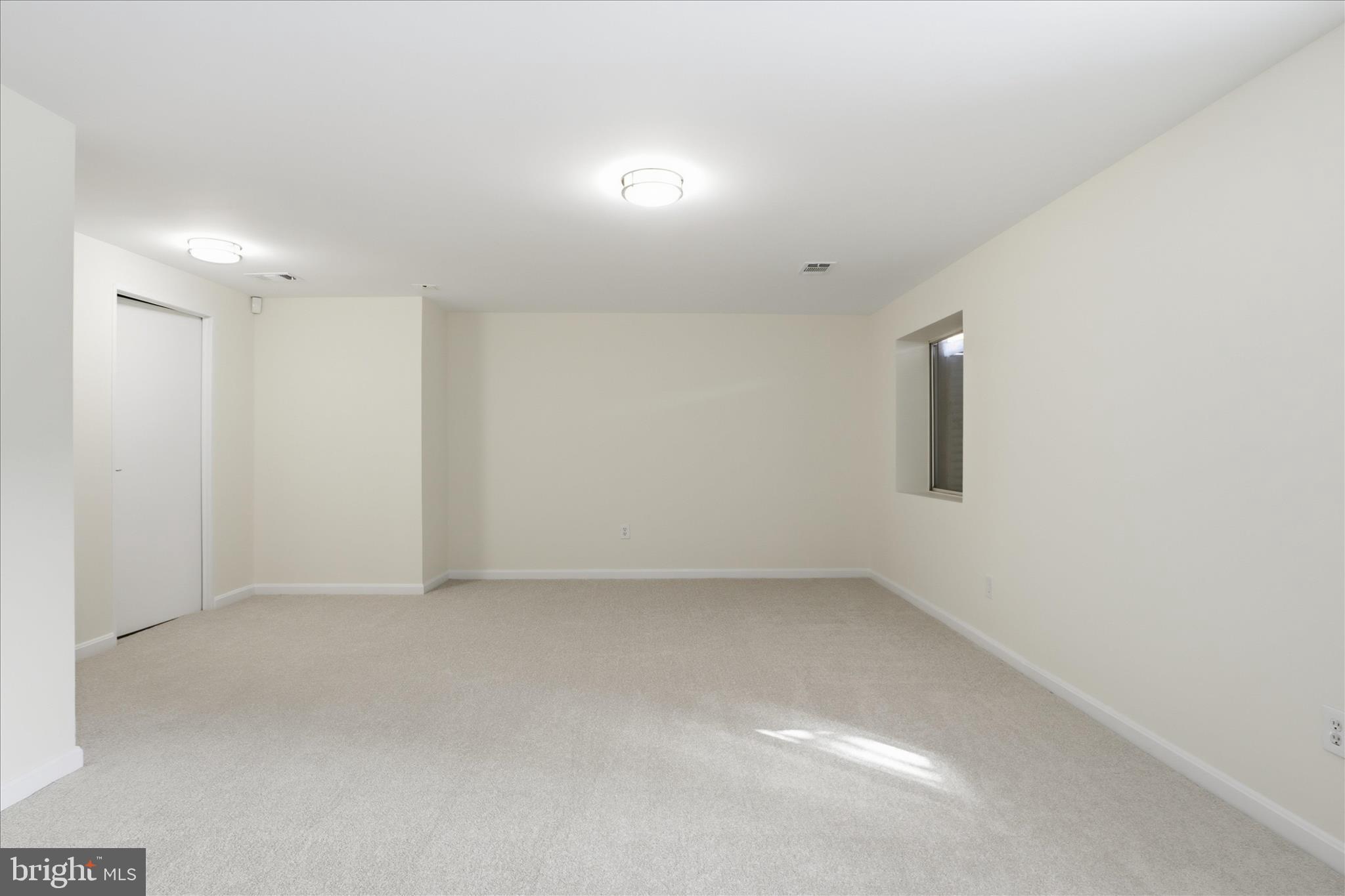 VILLAGE OF OWEN BROWN - Residential