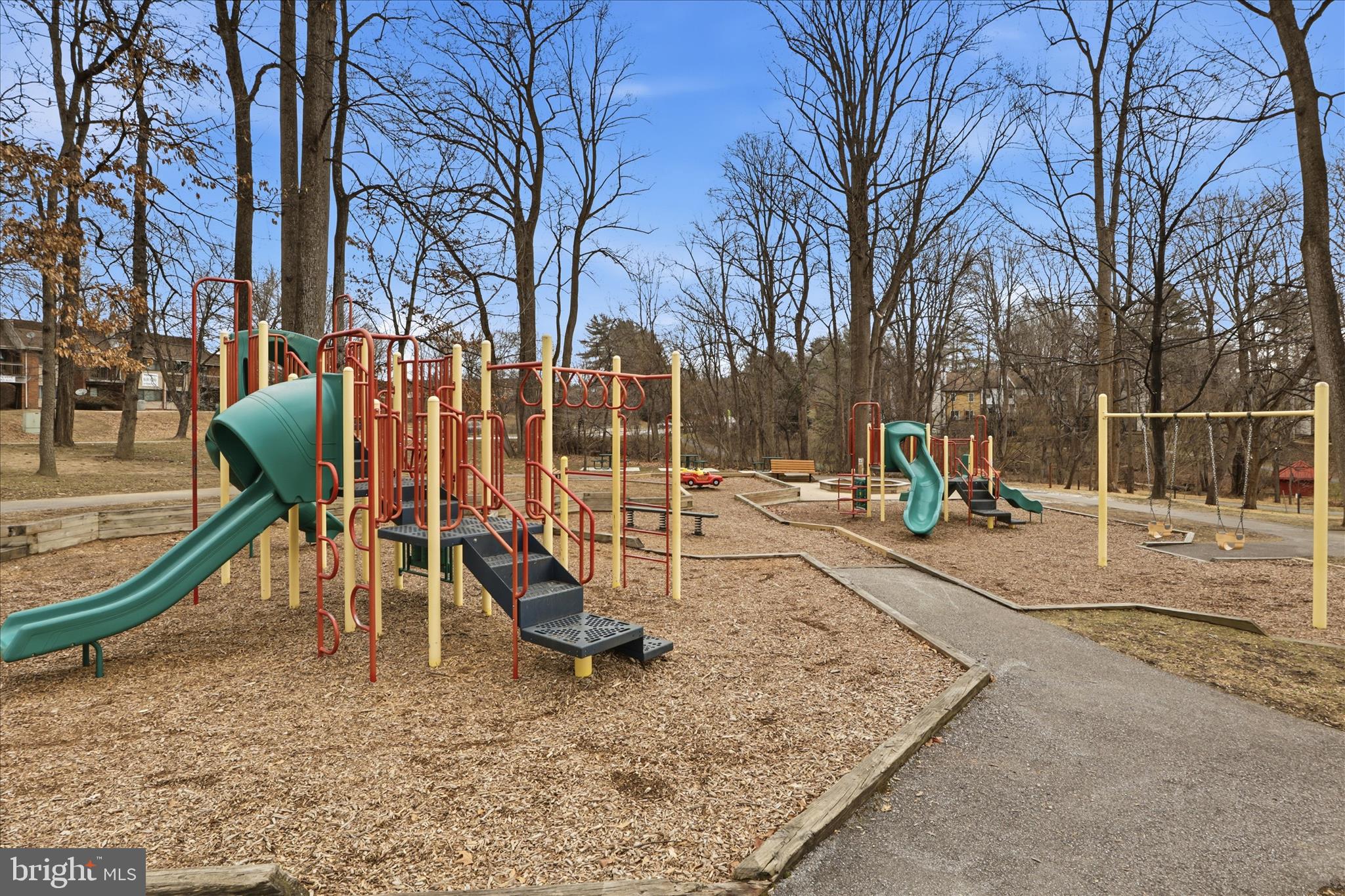 VILLAGE OF OWEN BROWN - Residential