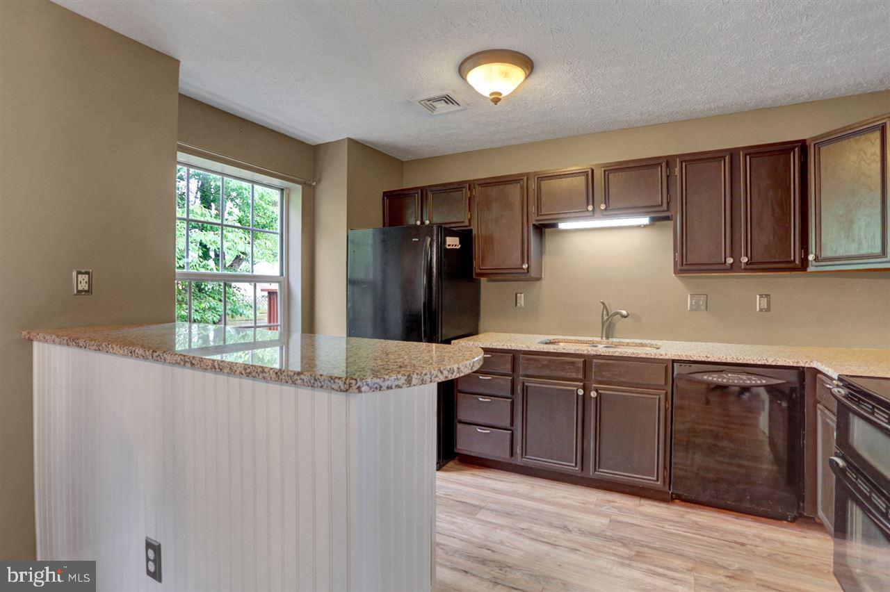 CHARTWOOD MANOR - Residential