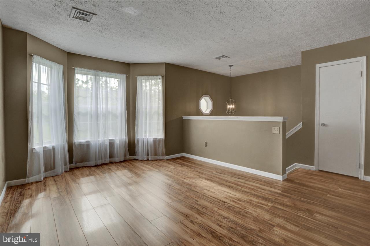 CHARTWOOD MANOR - Residential