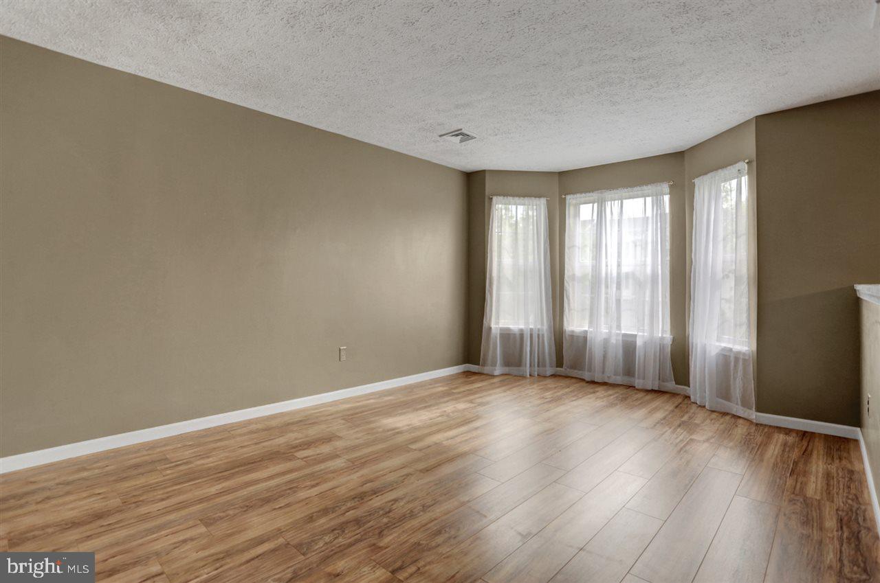 CHARTWOOD MANOR - Residential