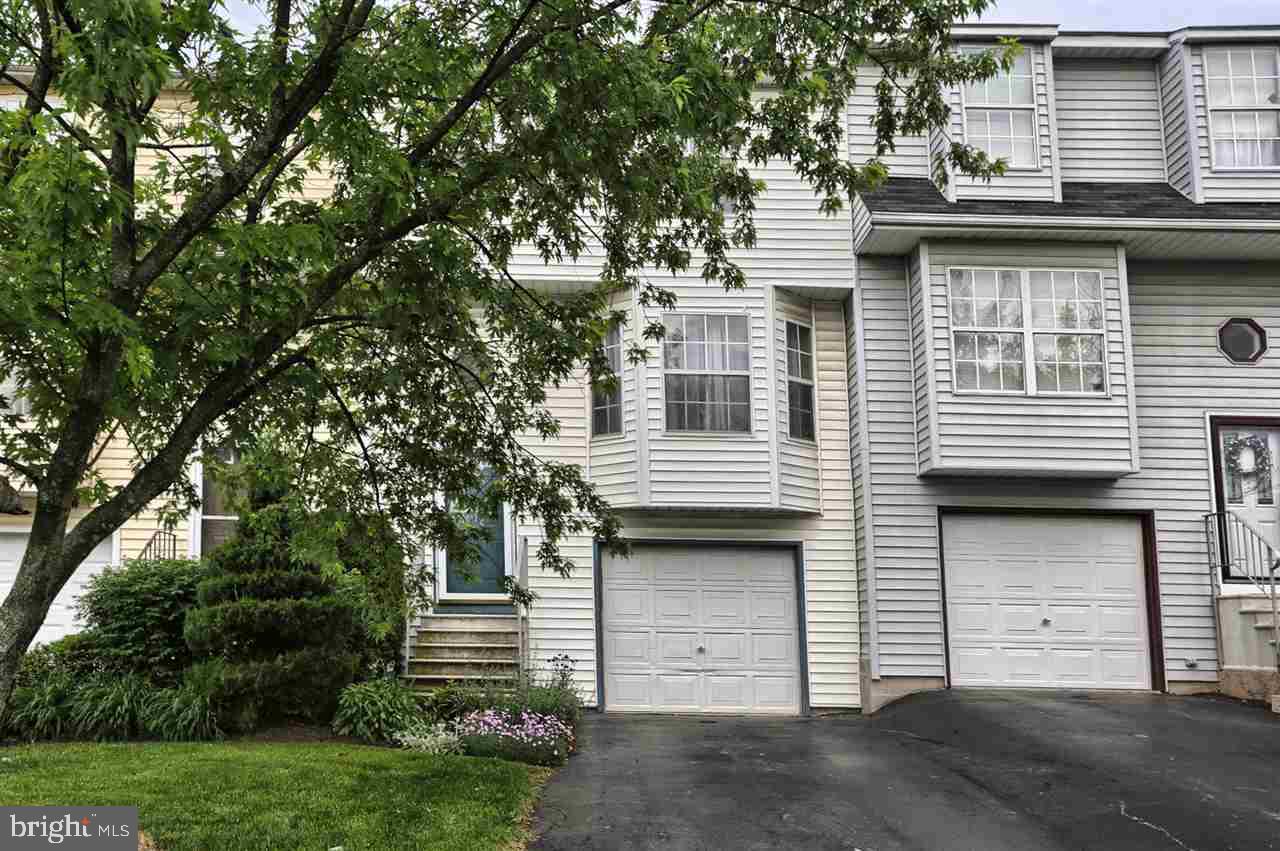 CHARTWOOD MANOR - Residential