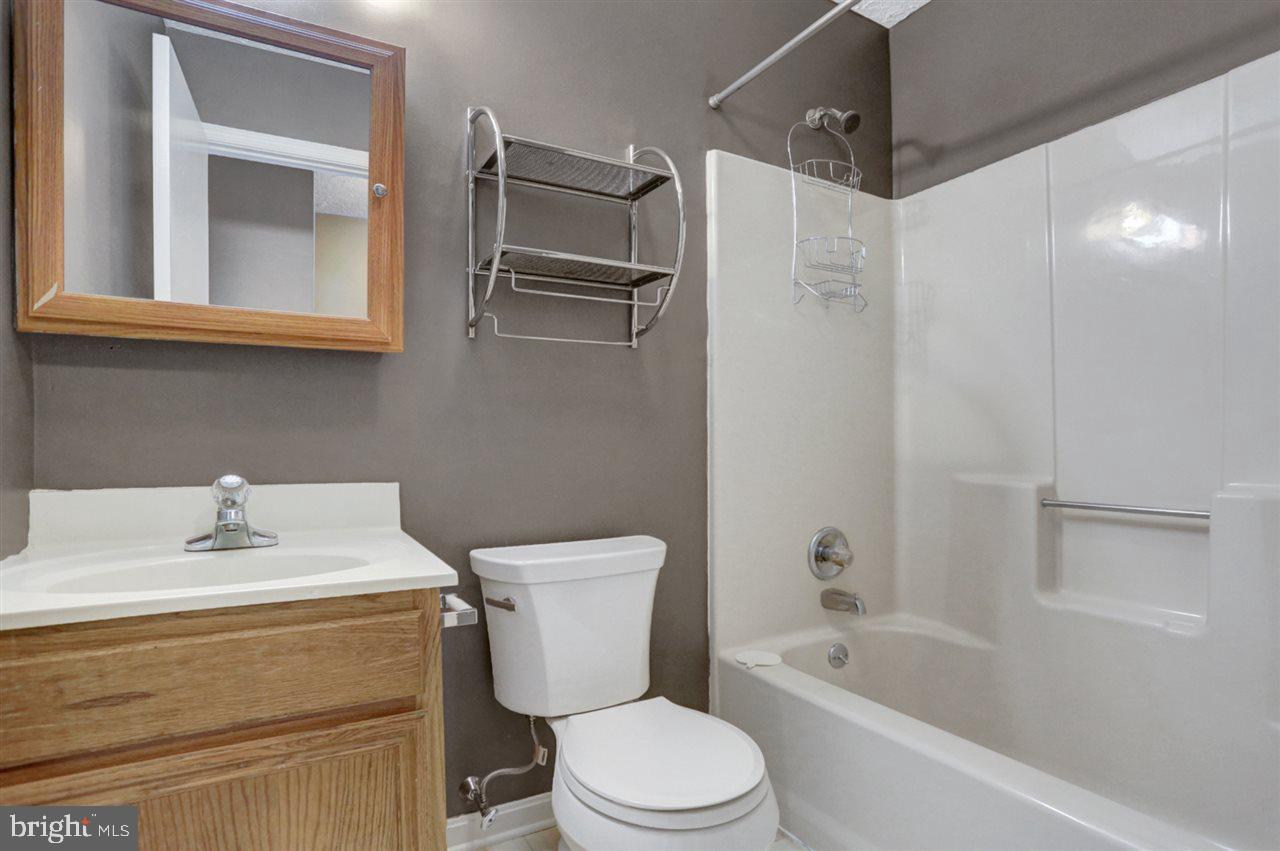 CHARTWOOD MANOR - Residential