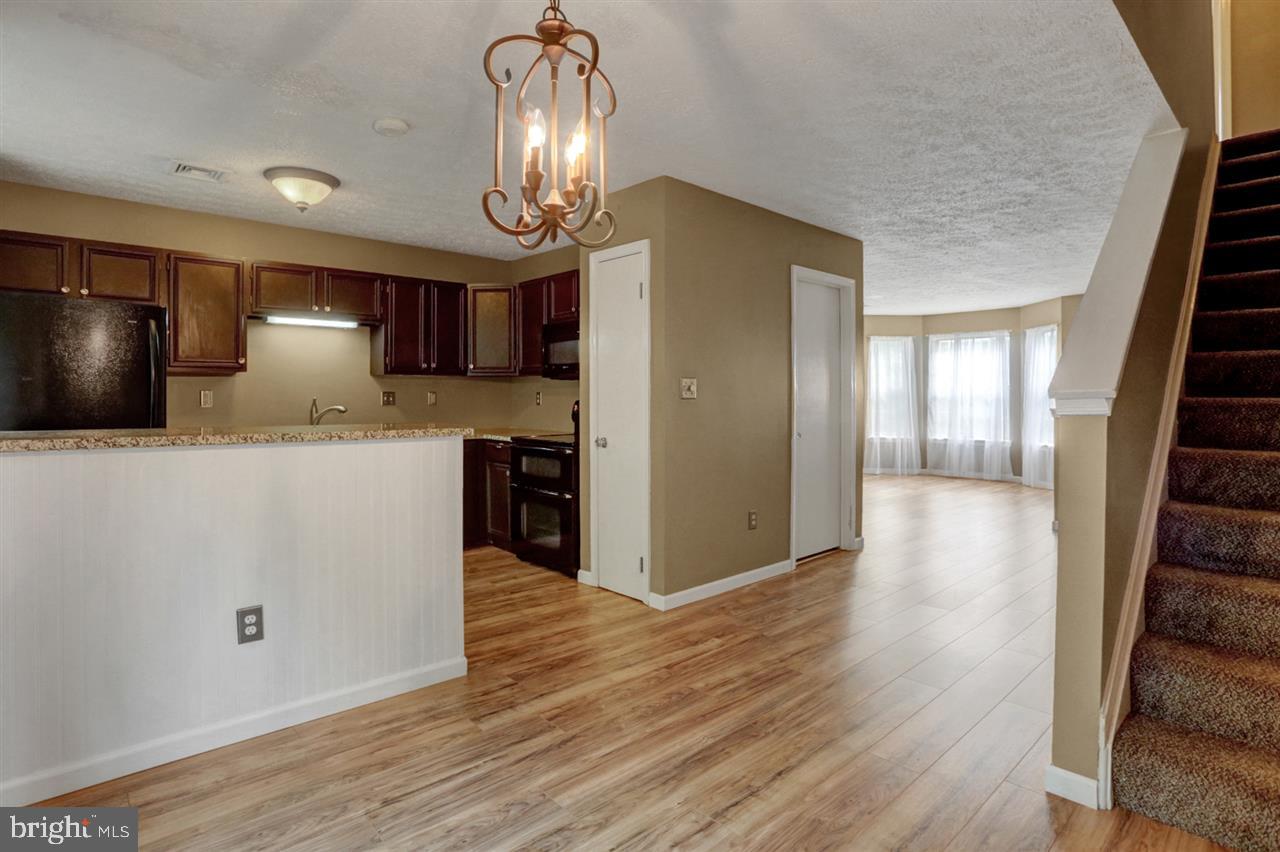 CHARTWOOD MANOR - Residential