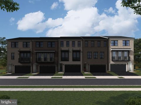 Homes For Sale - 13740 Aviation Place<br/> HERNDON, VA 20171