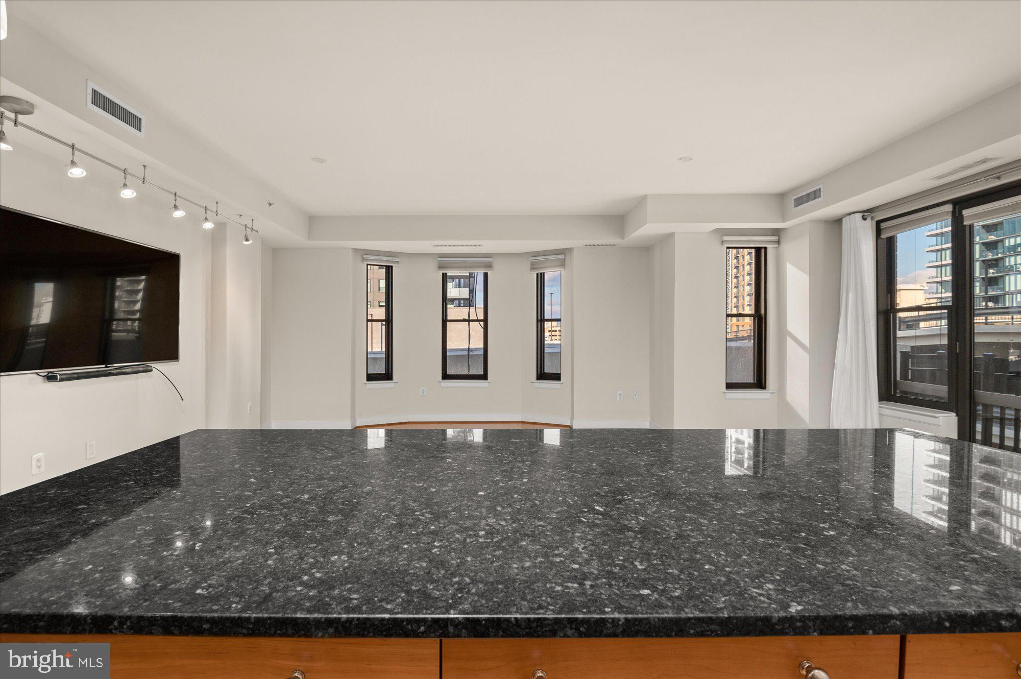 WOODMONT - Residential Lease