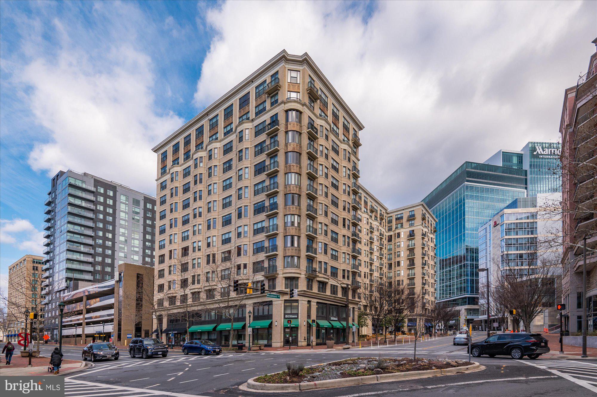 WOODMONT - Residential Lease