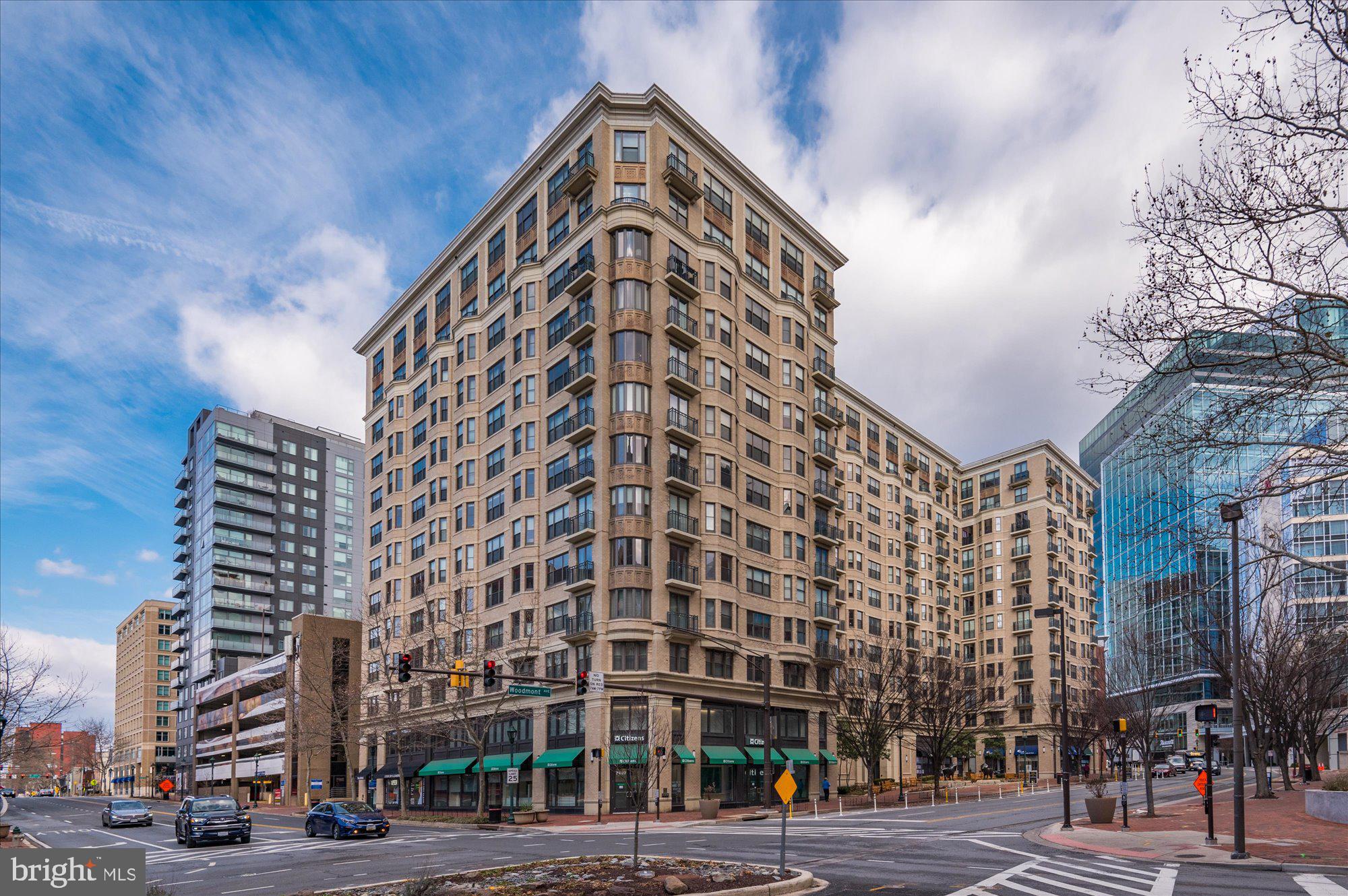 WOODMONT - Residential Lease