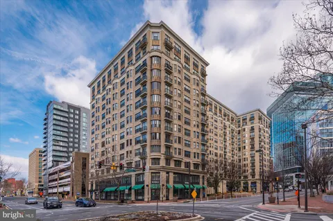 7710 Woodmont Avenue Unit 513, Bethesda, MD MLS: MDMC2174624