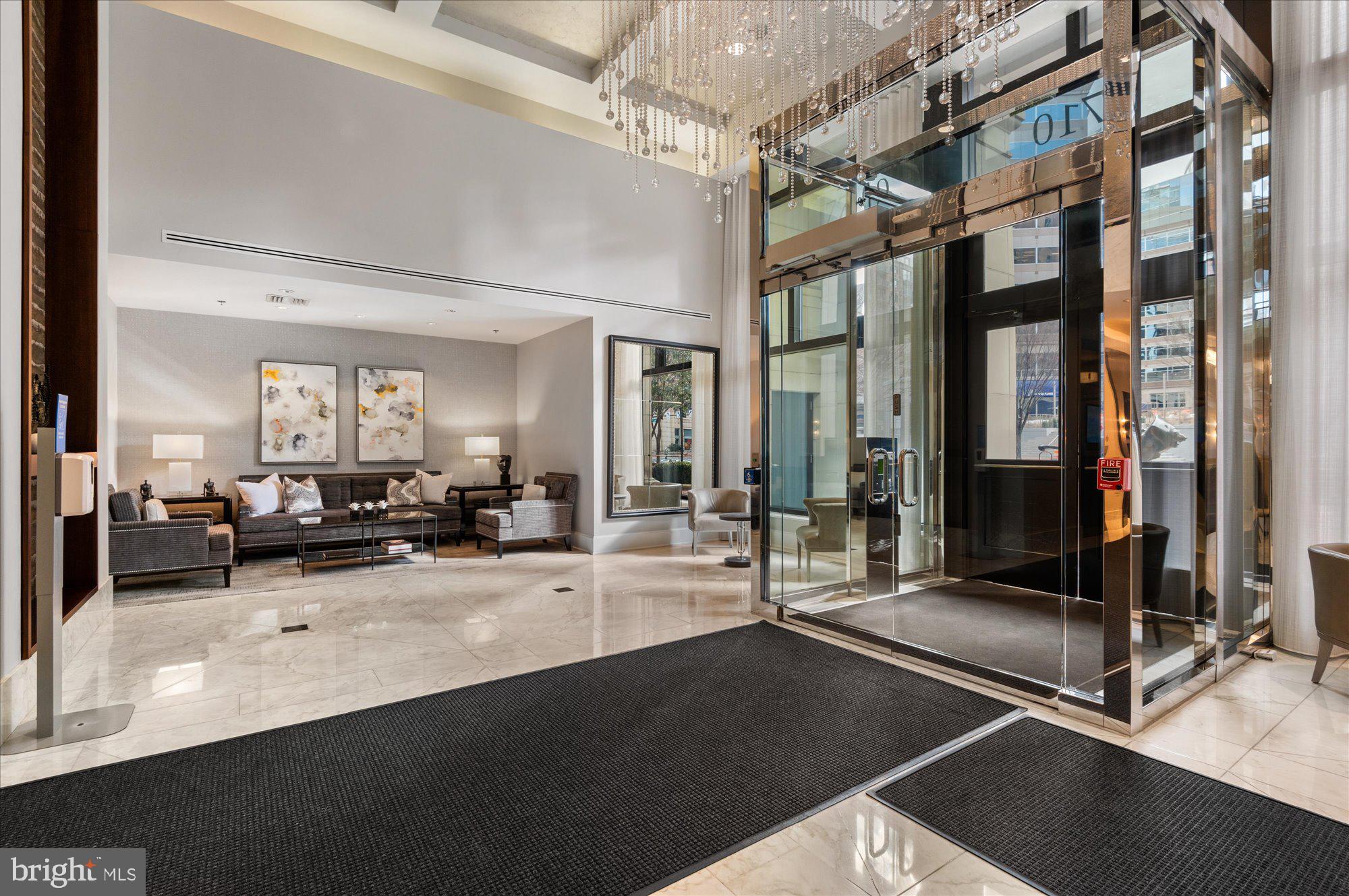 WOODMONT - Residential Lease