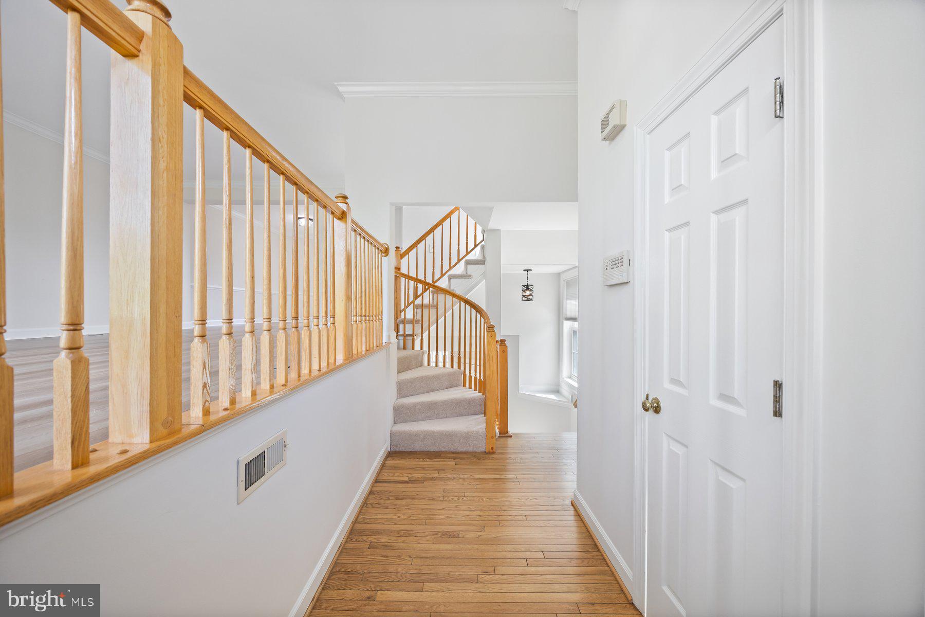 6068 BARN HILL COURT