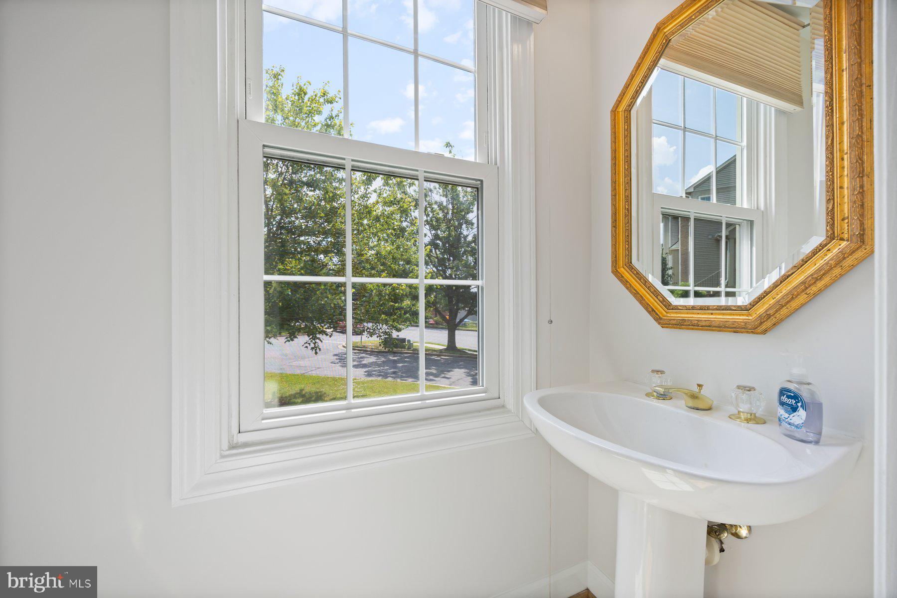6068 BARN HILL COURT