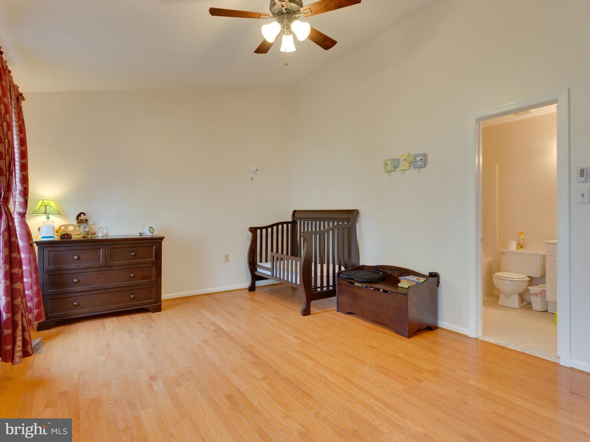 WELLINGTON COMMONS - Residential