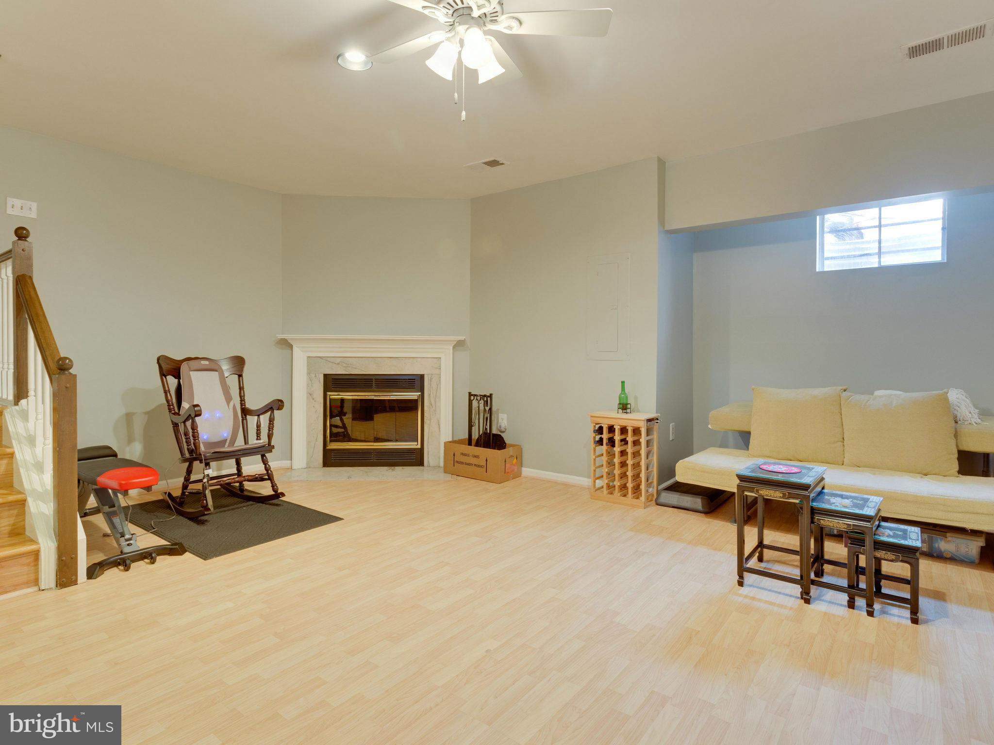 WELLINGTON COMMONS - Residential