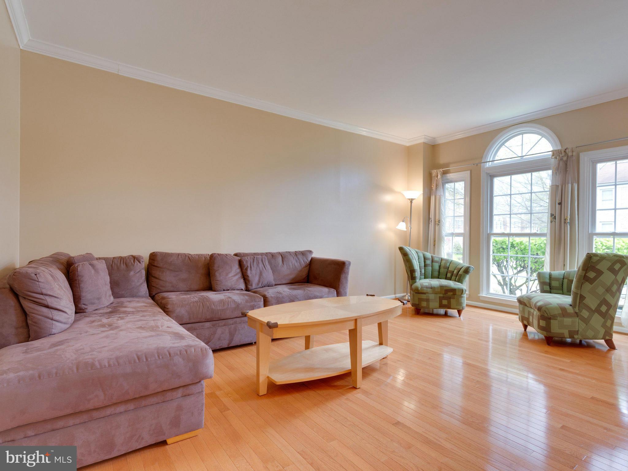 WELLINGTON COMMONS - Residential