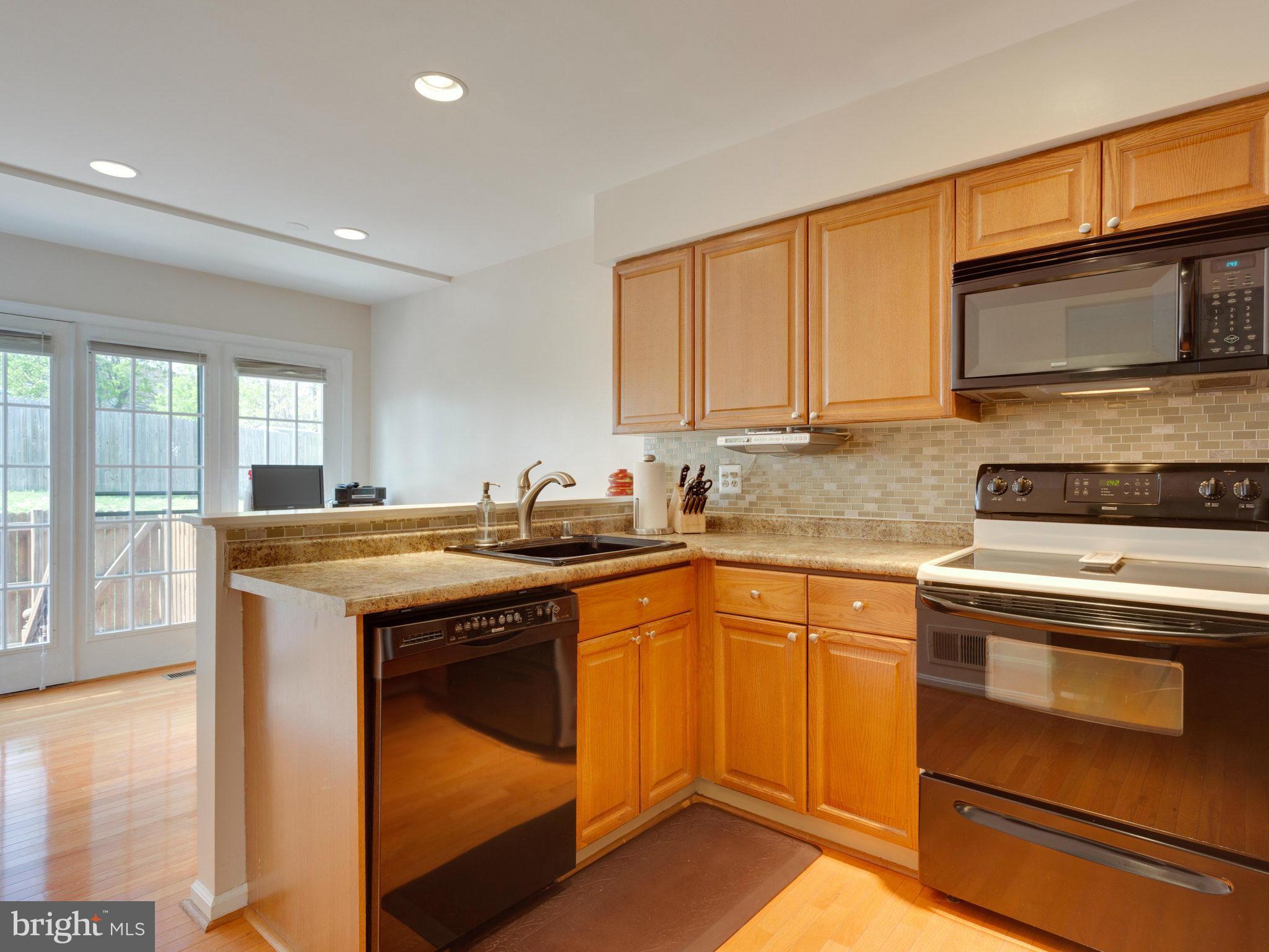 WELLINGTON COMMONS - Residential